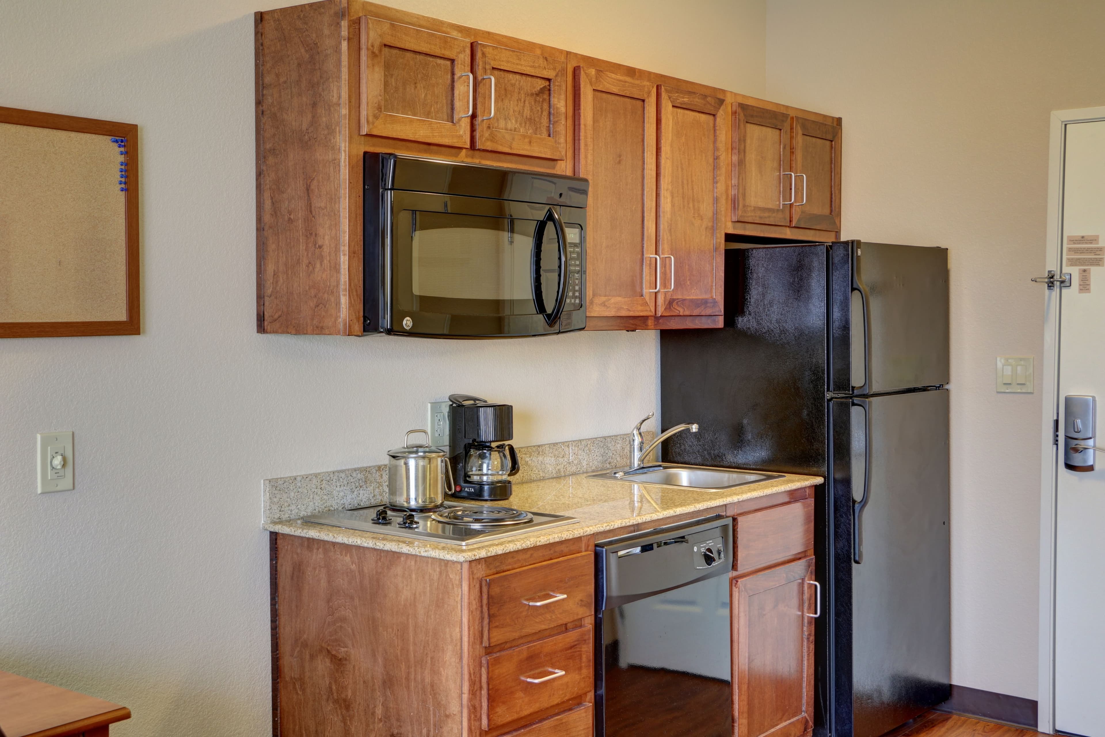 Candlewood Suites Texarkana — 8