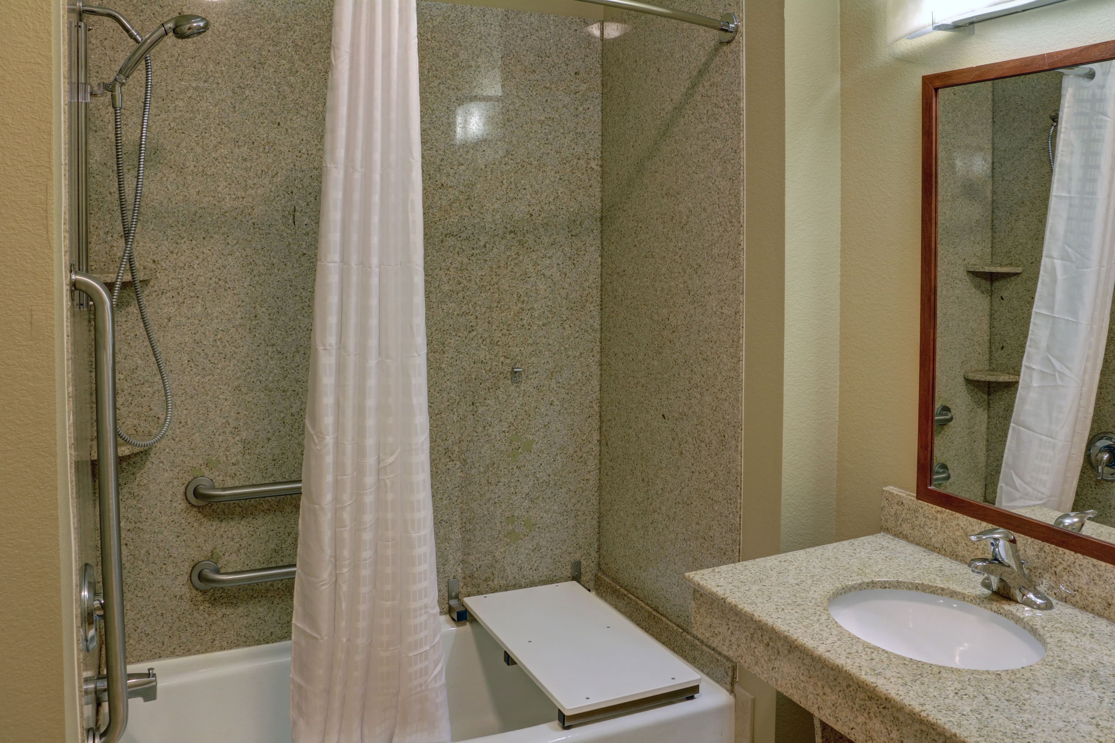 Candlewood Suites Texarkana — 9