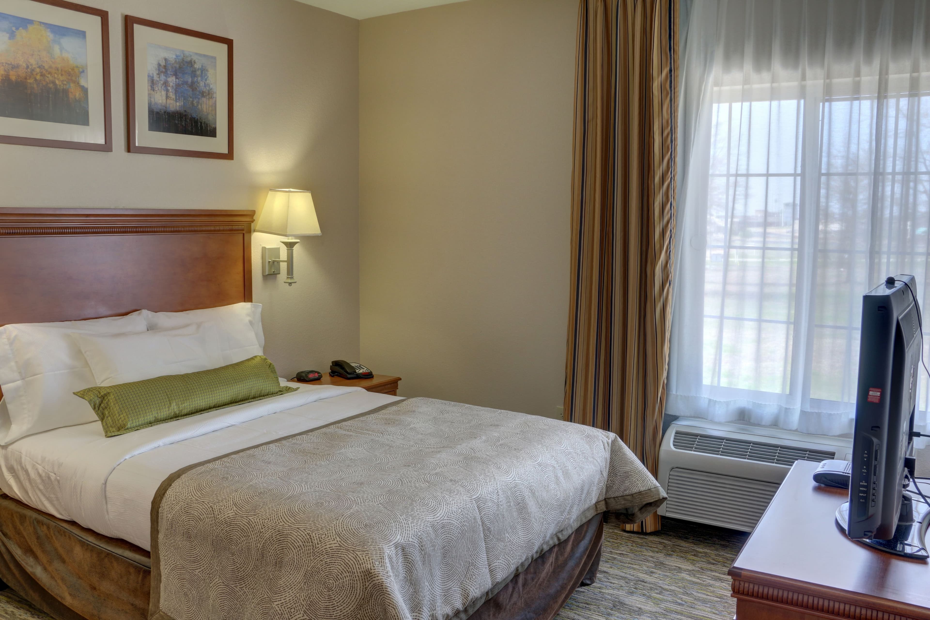 Candlewood Suites Texarkana - Image 2
