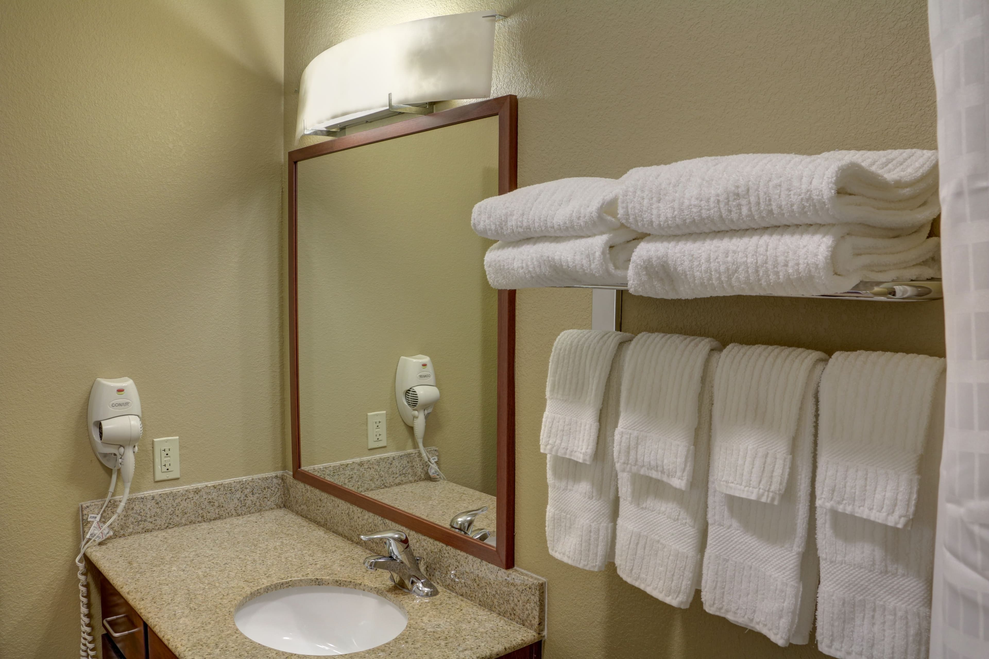Candlewood Suites Texarkana — 17