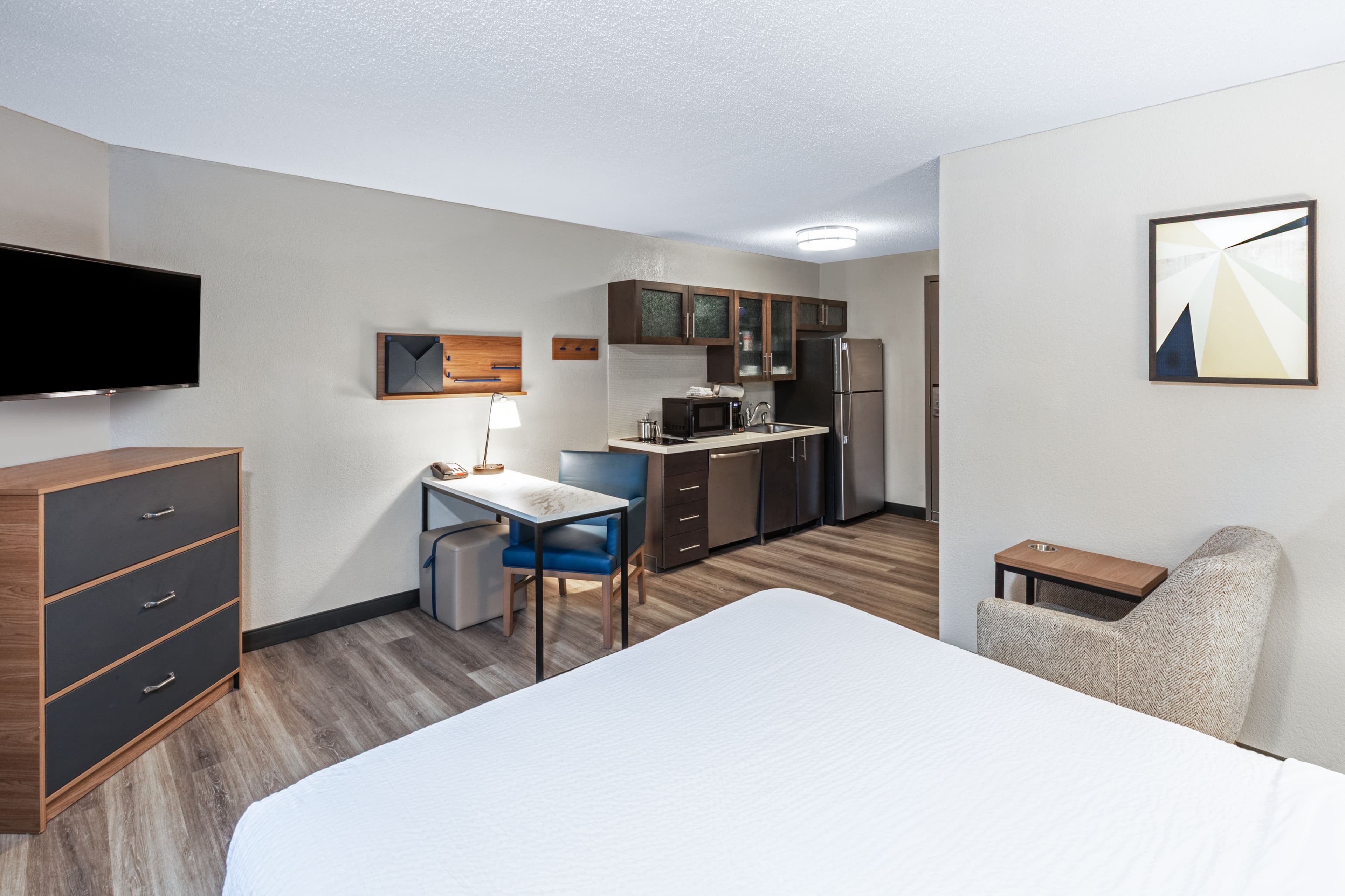 Candlewood Suites Topeka West — 15