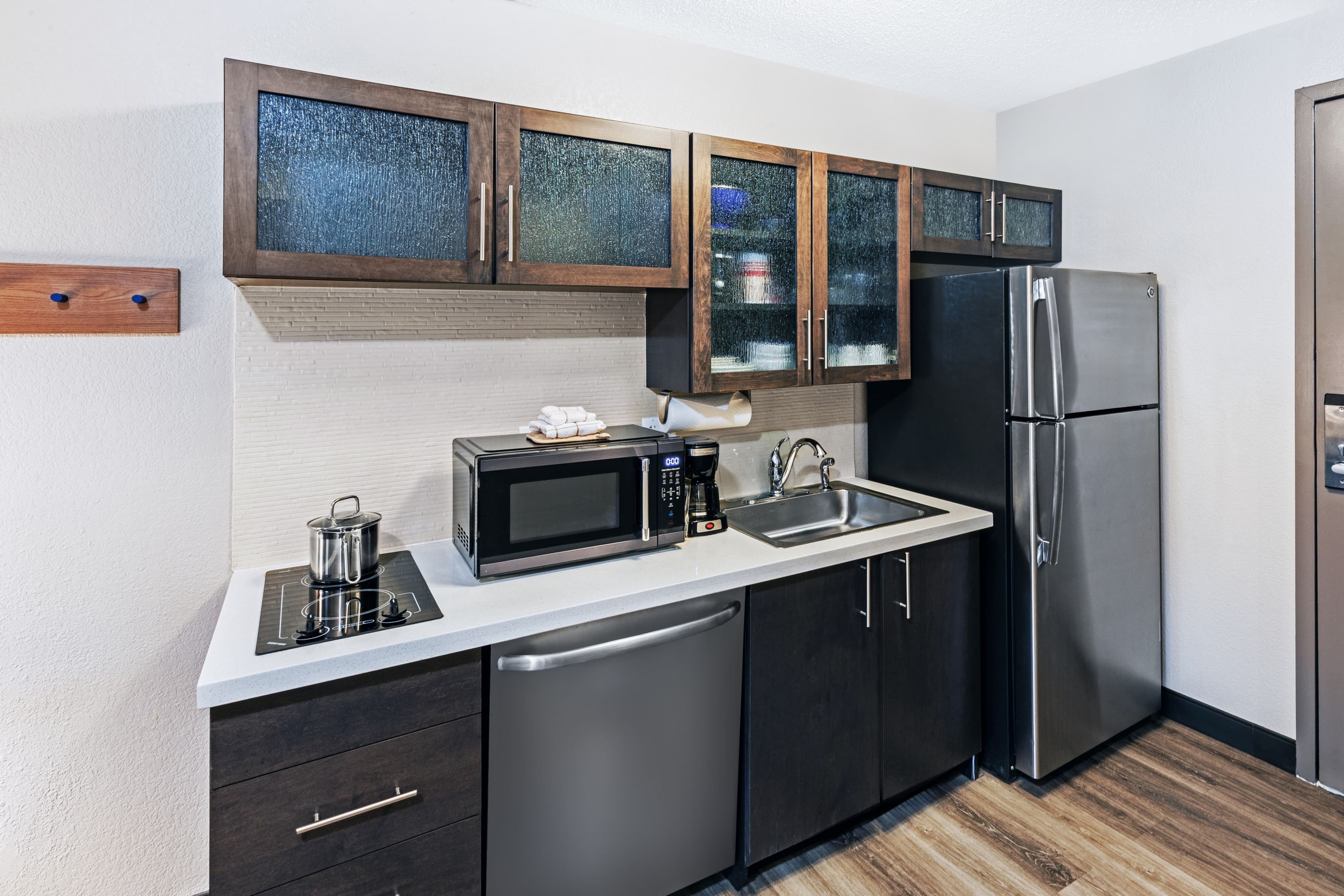 Candlewood Suites Topeka West — 9