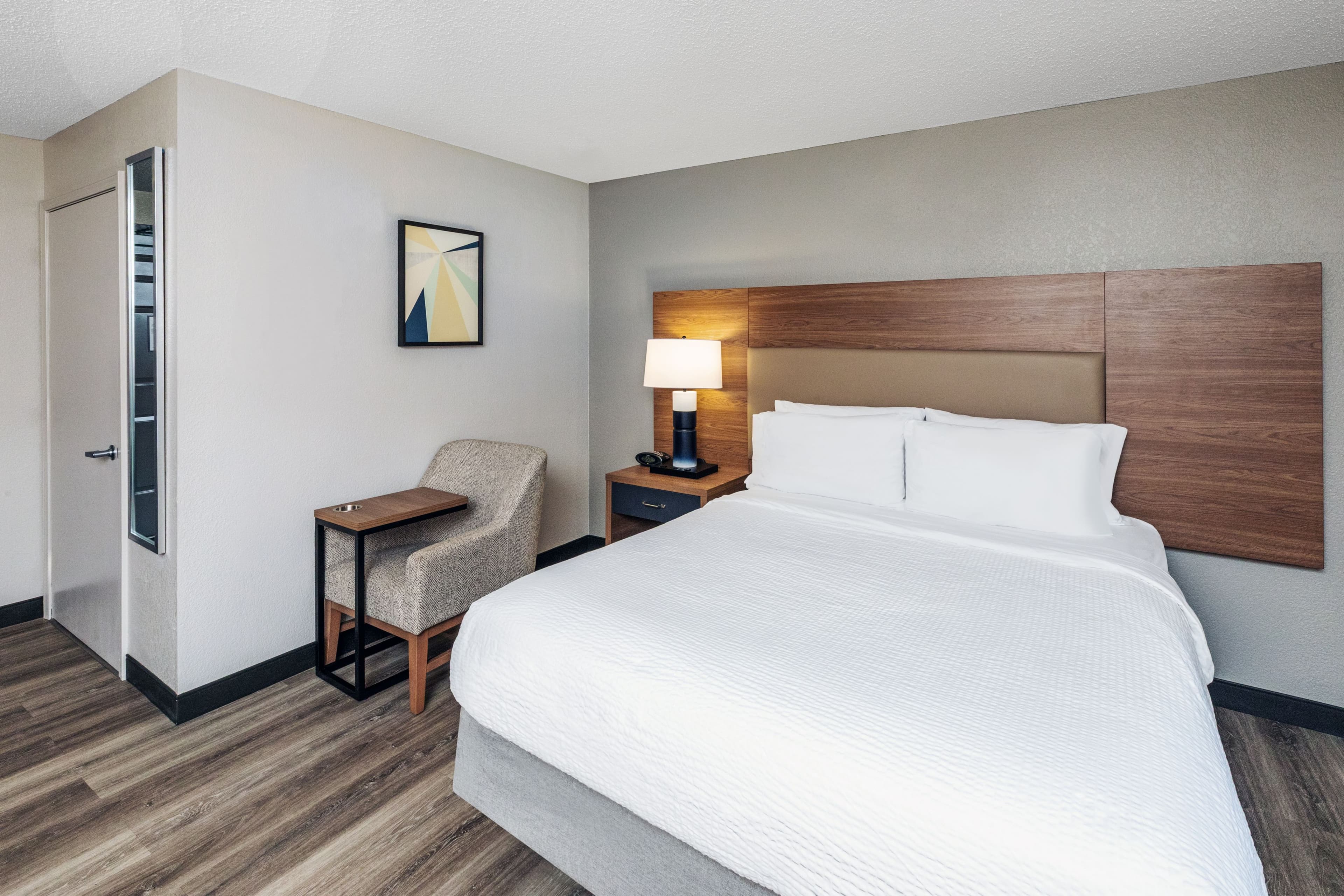 Candlewood Suites Topeka West — 8