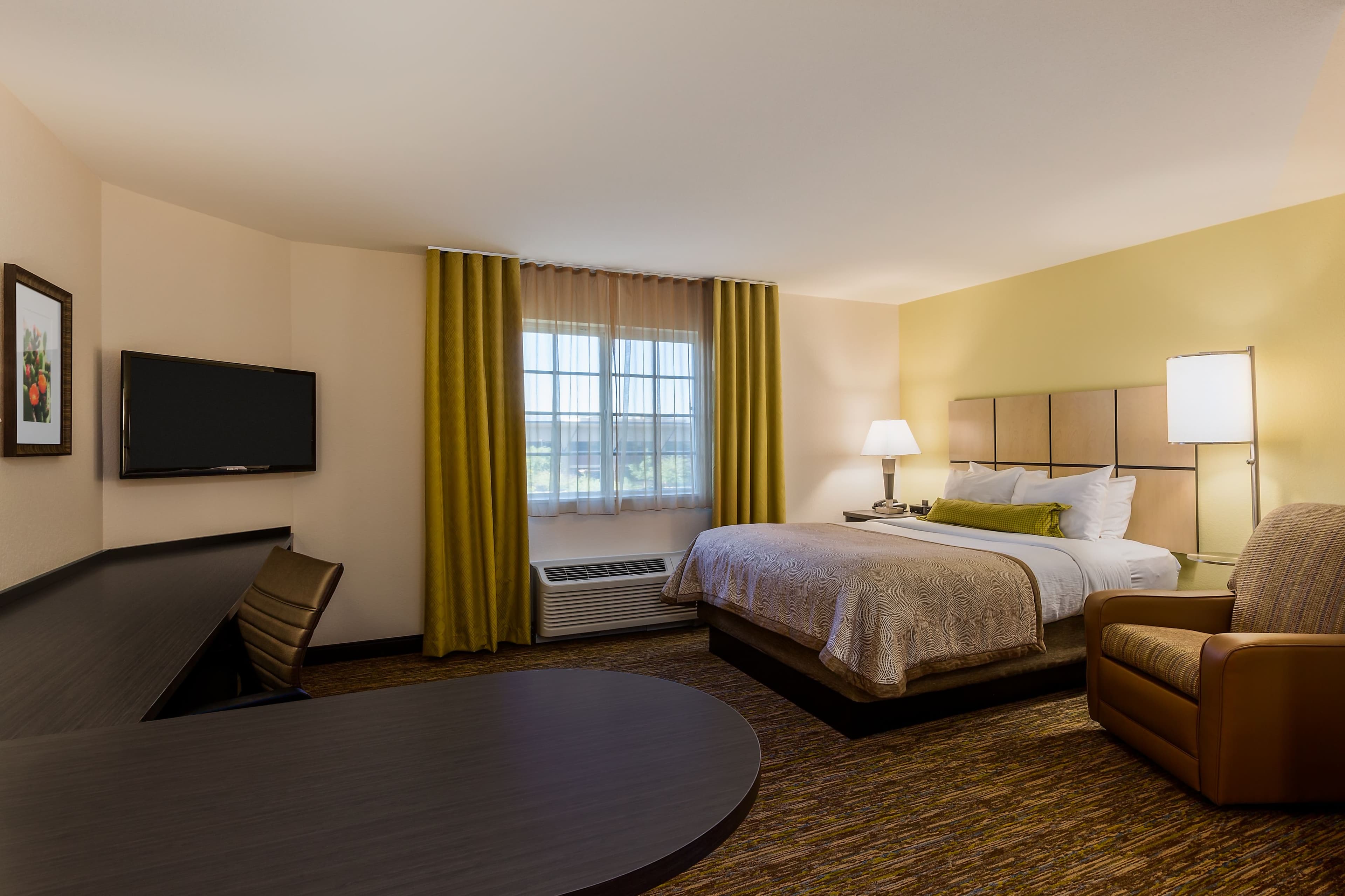 Candlewood Suites Tucson — 6