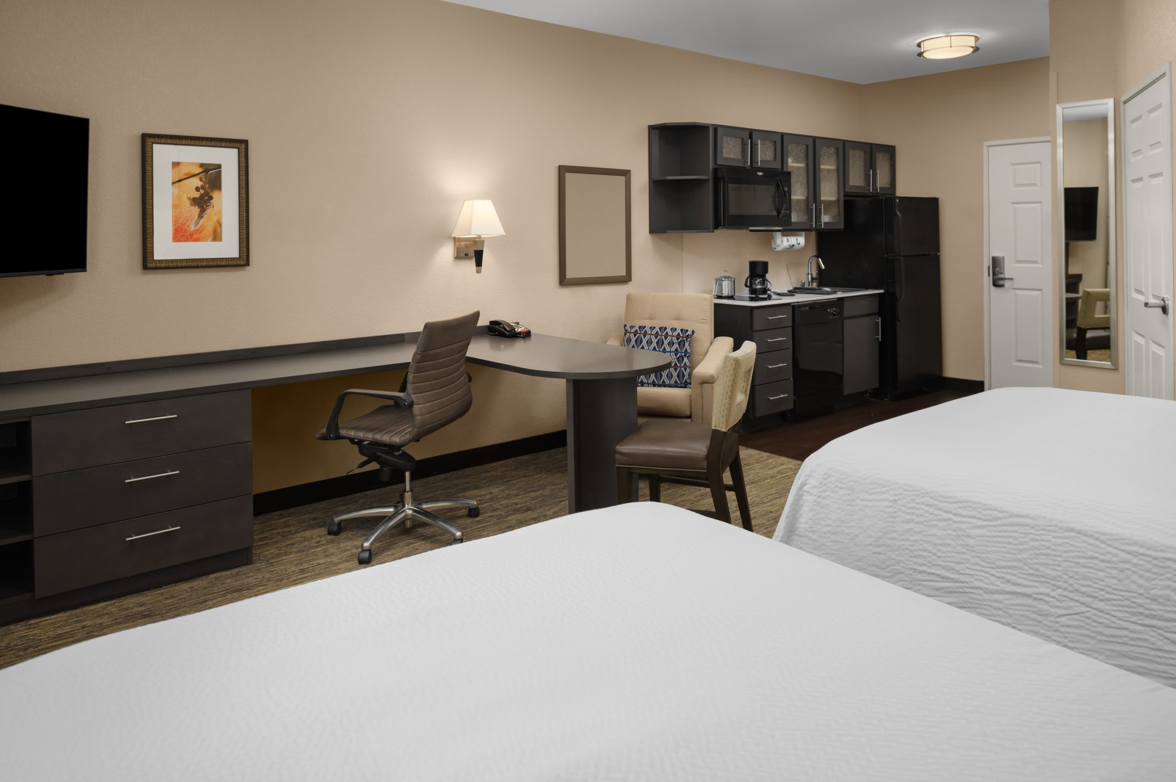 Candlewood Suites Turlock — 13