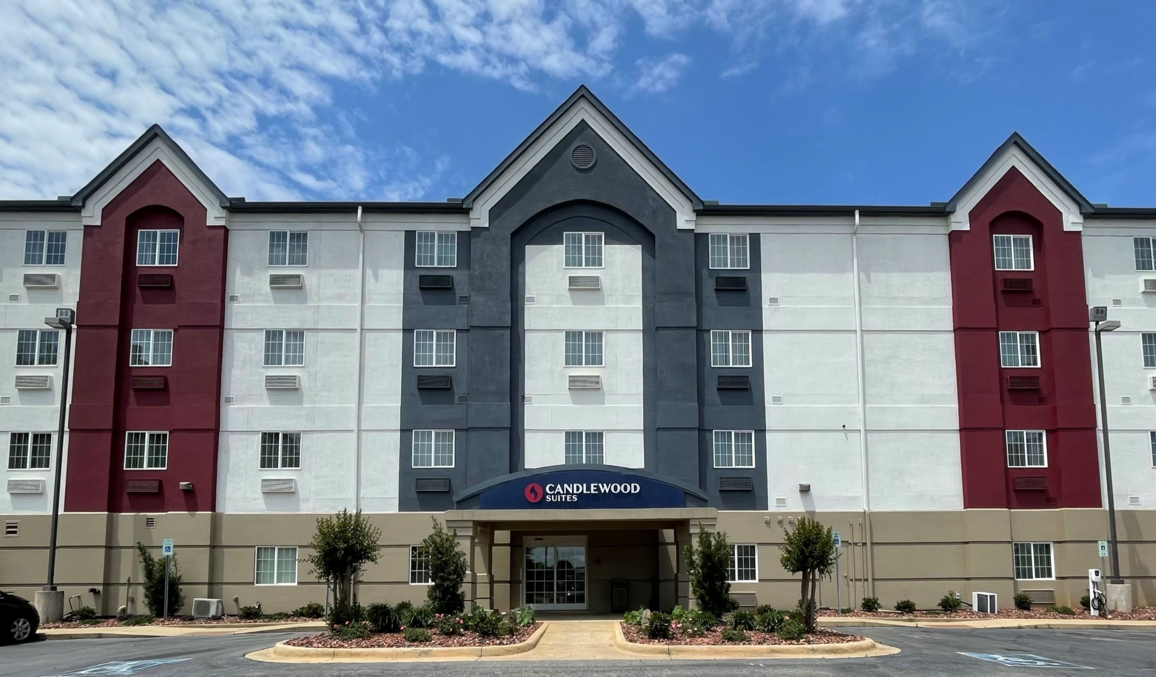 Candlewood Suites Tuscaloosa - Image 1