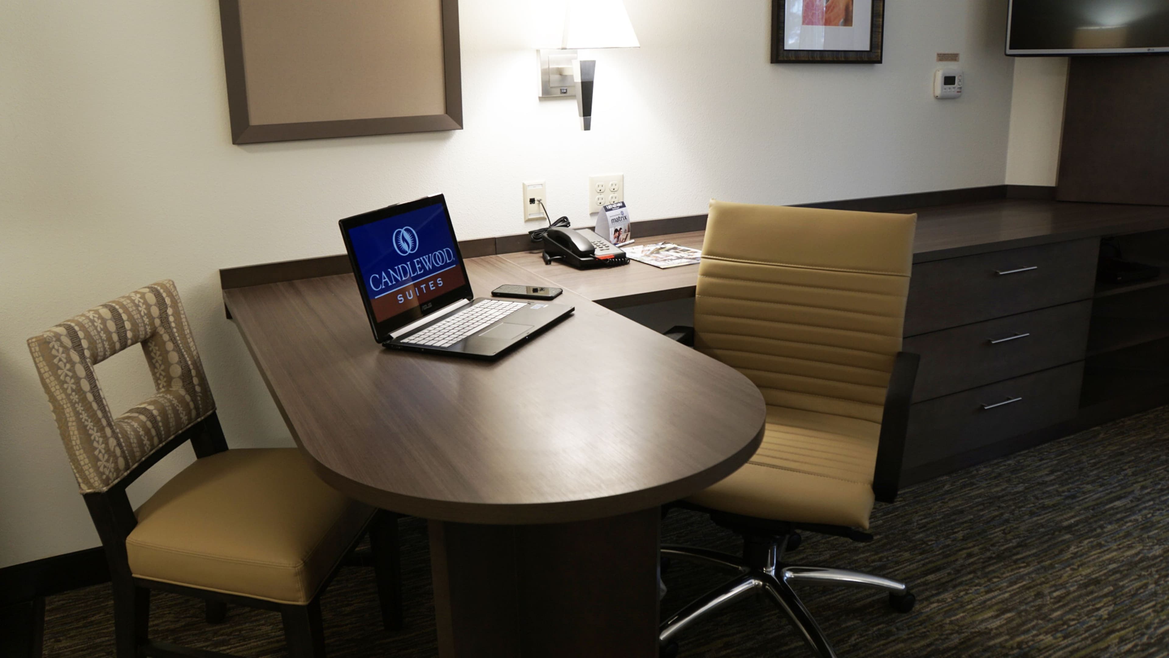 Candlewood Suites Vancouver-Camas - Image 3