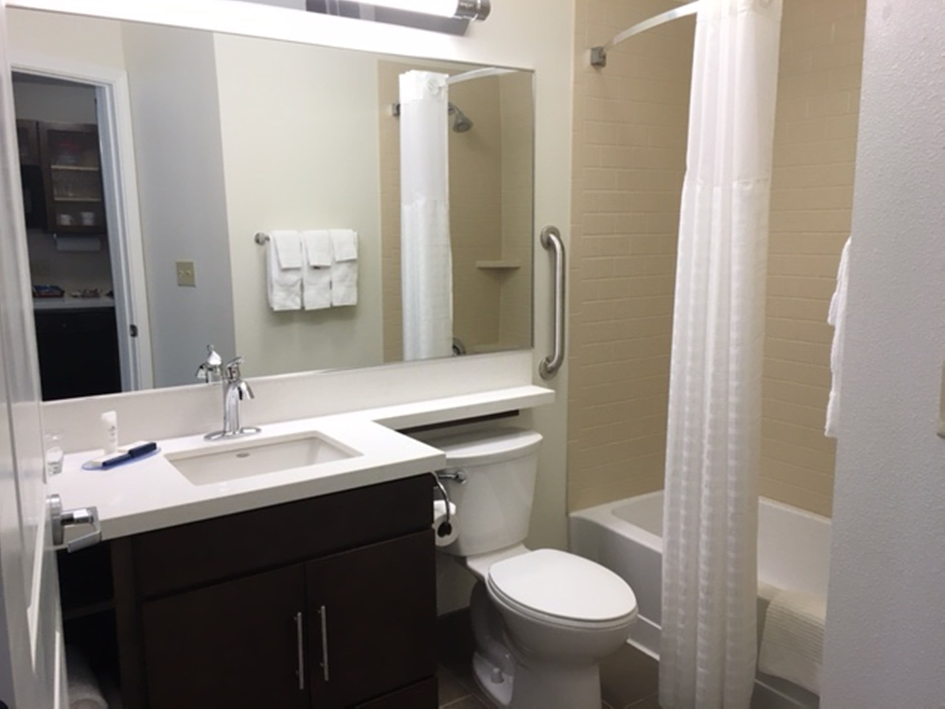 Candlewood Suites Vancouver-Camas - Image 4