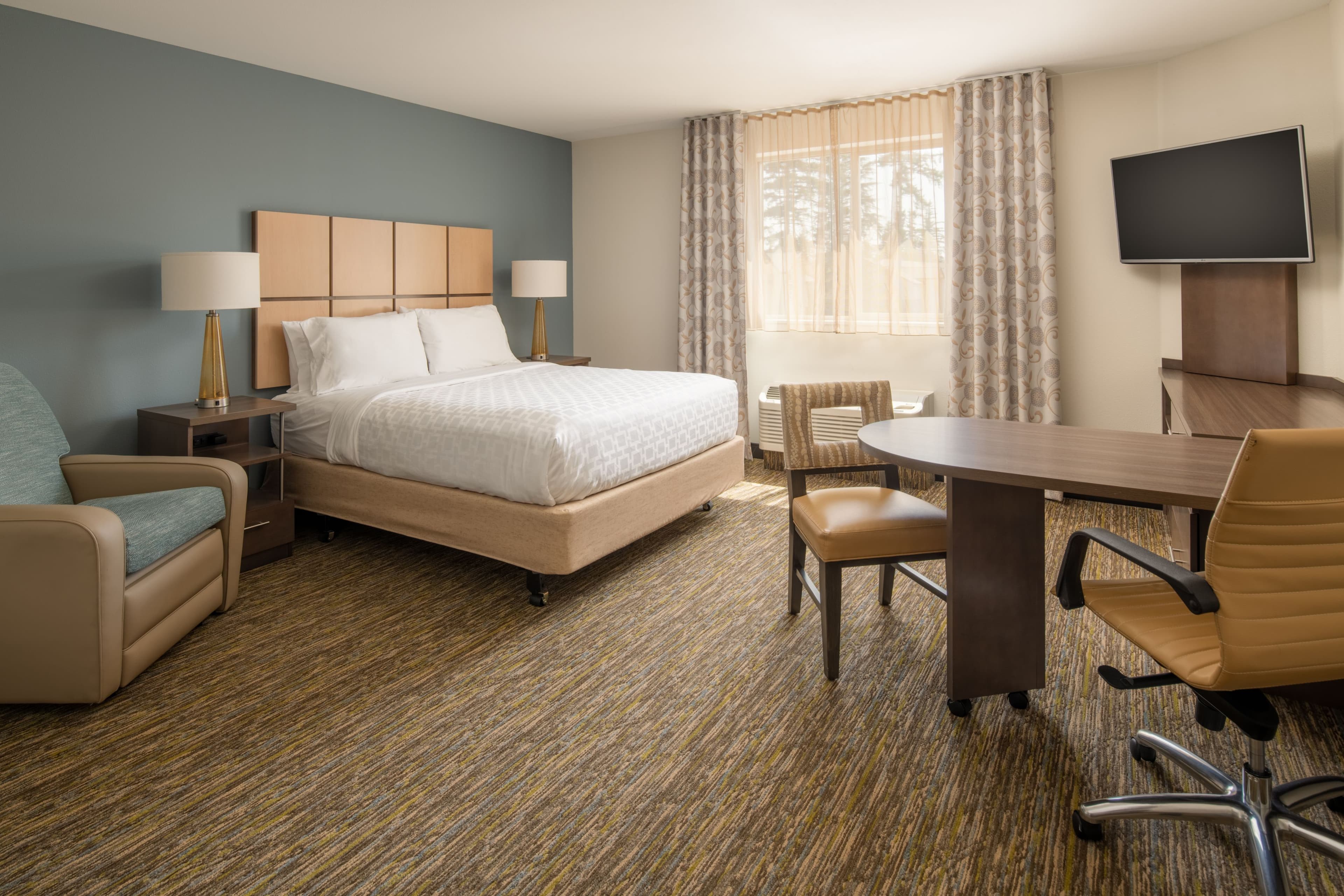 Candlewood Suites Vancouver-Camas — 6