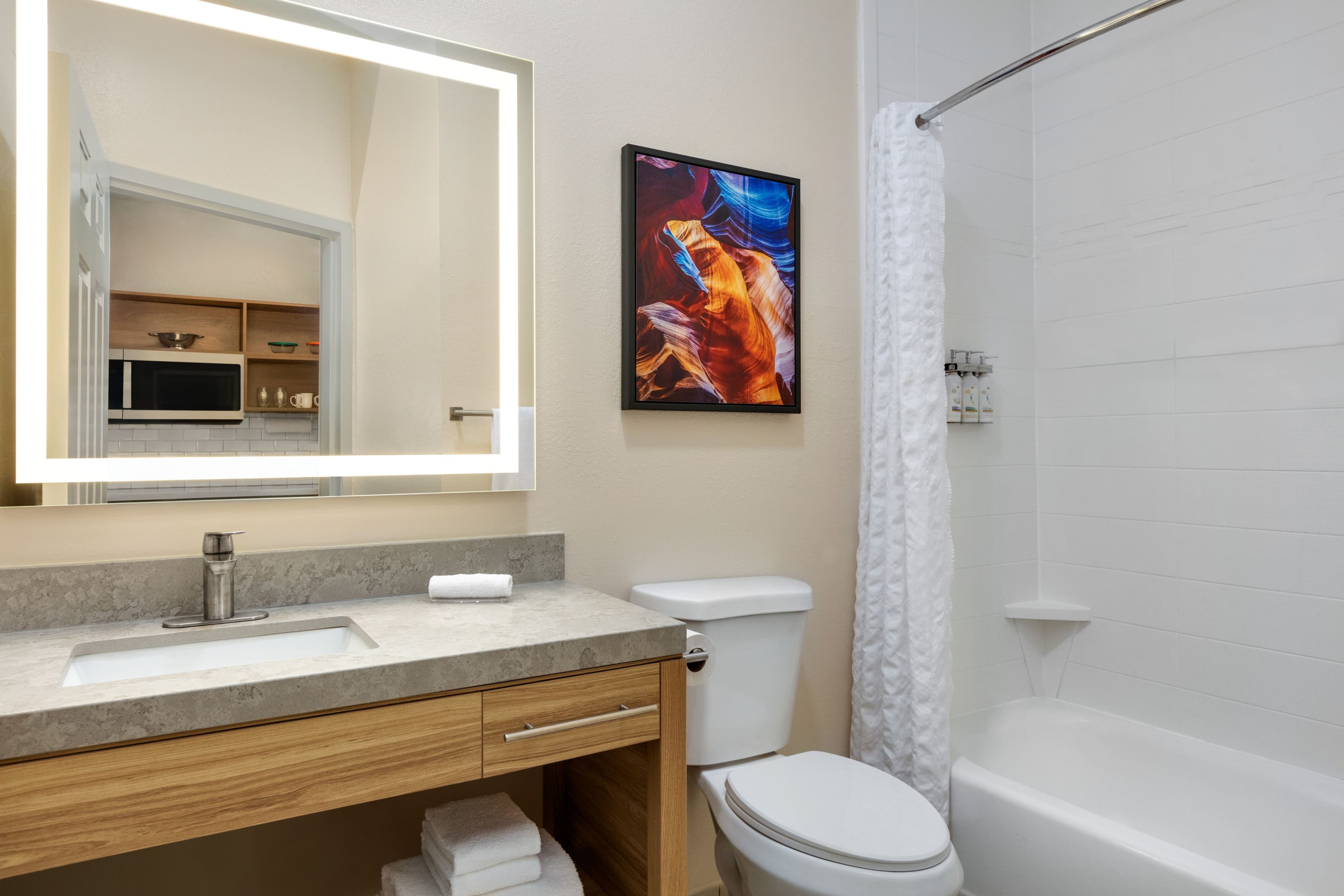 Candlewood Suites Vicksburg - Image 4