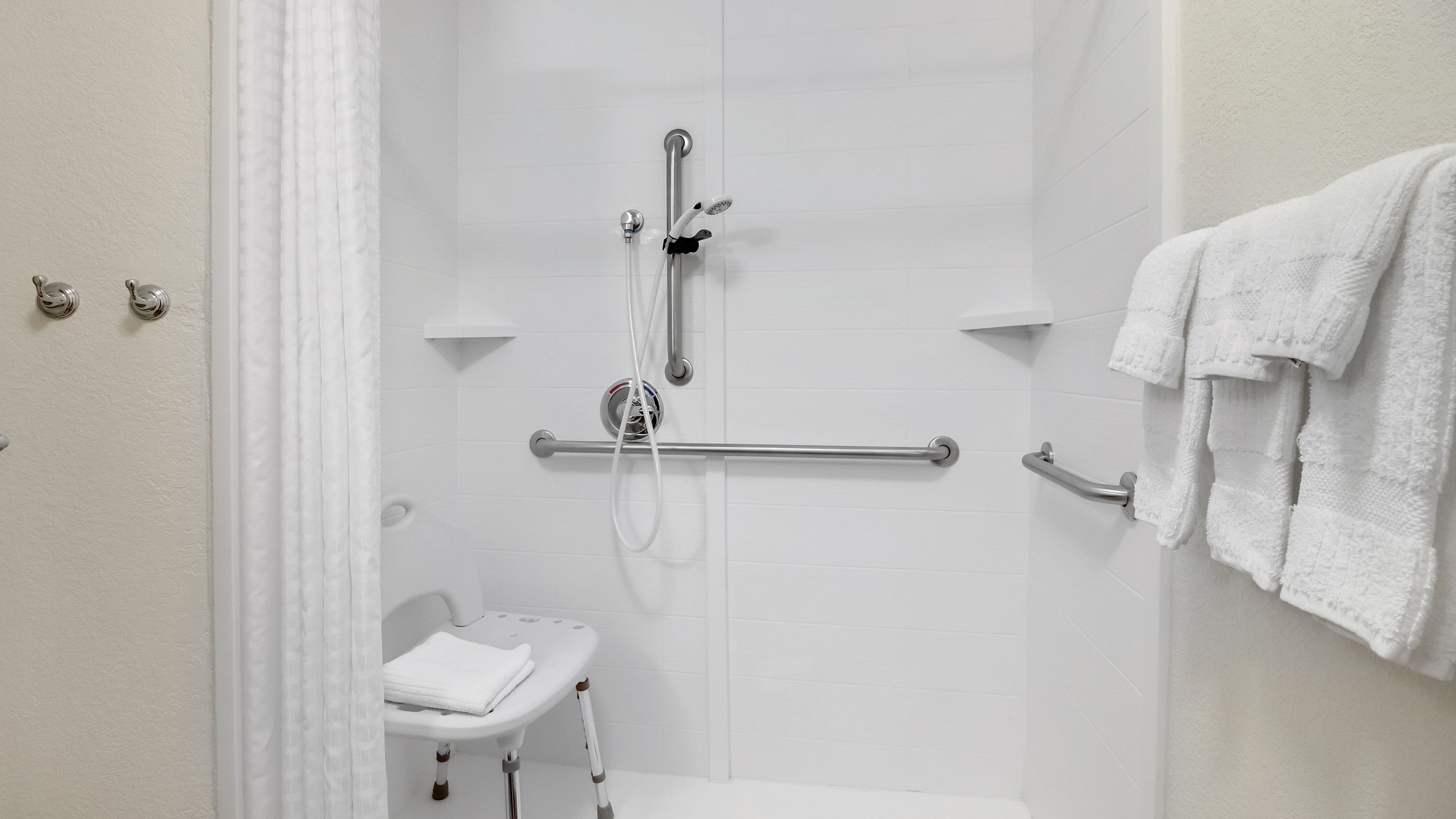 Candlewood Suites Waco — 10