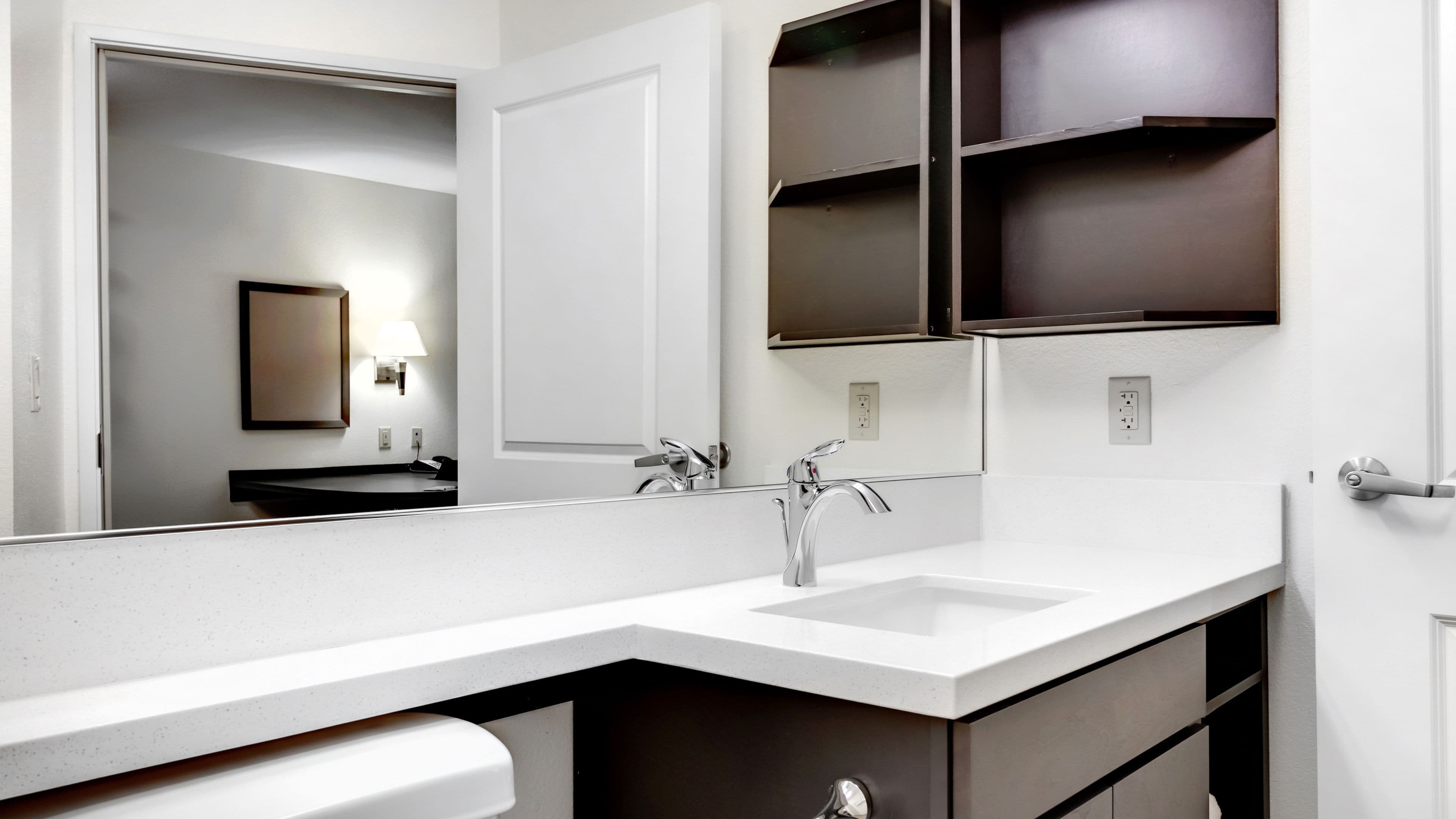 Candlewood Suites Waco — 18