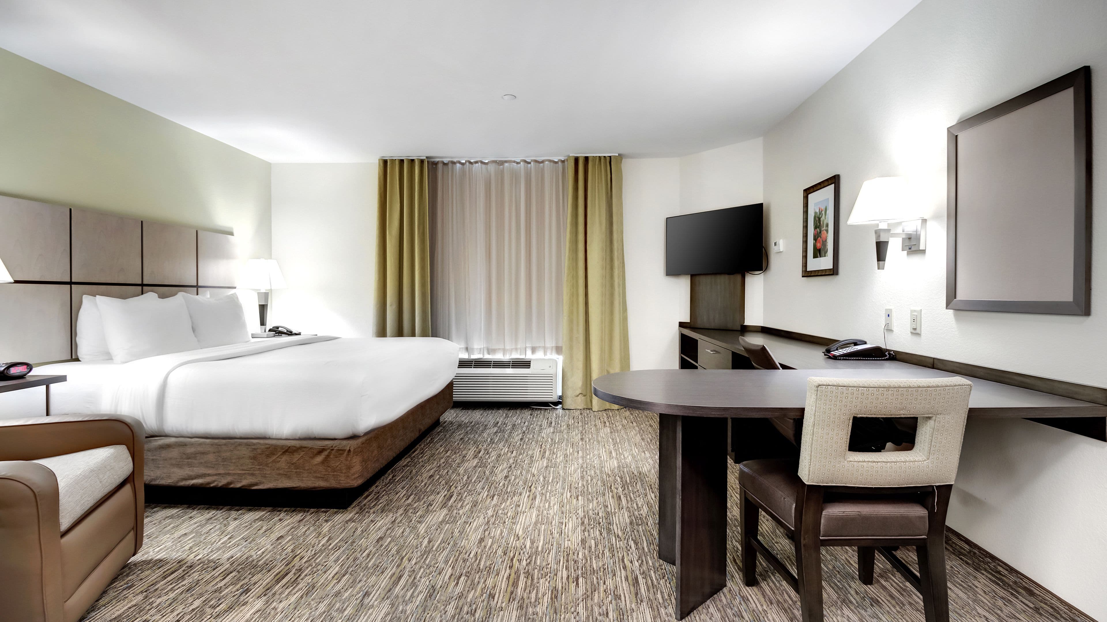 Candlewood Suites Waco — 15