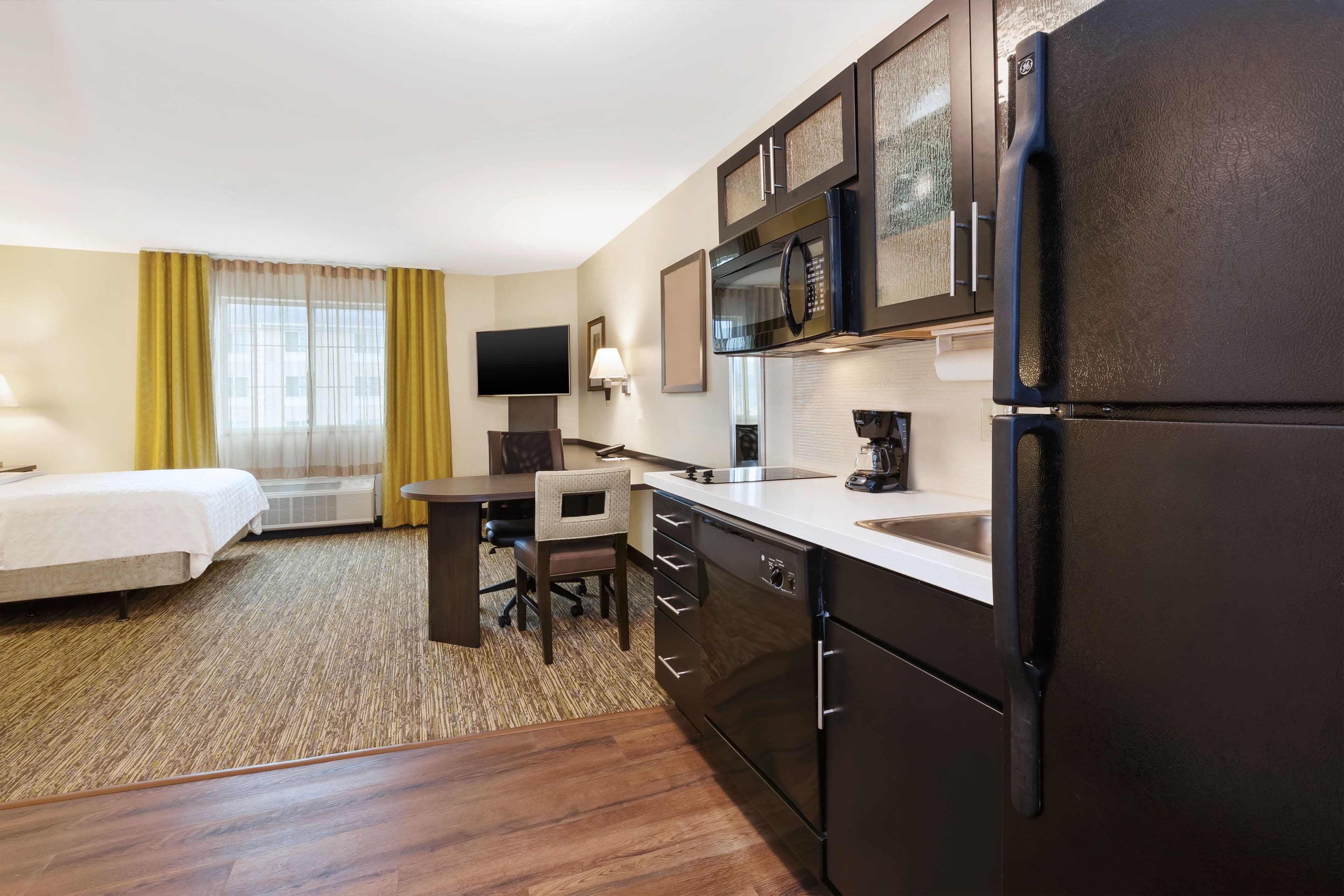 Candlewood Suites Washington North — 8