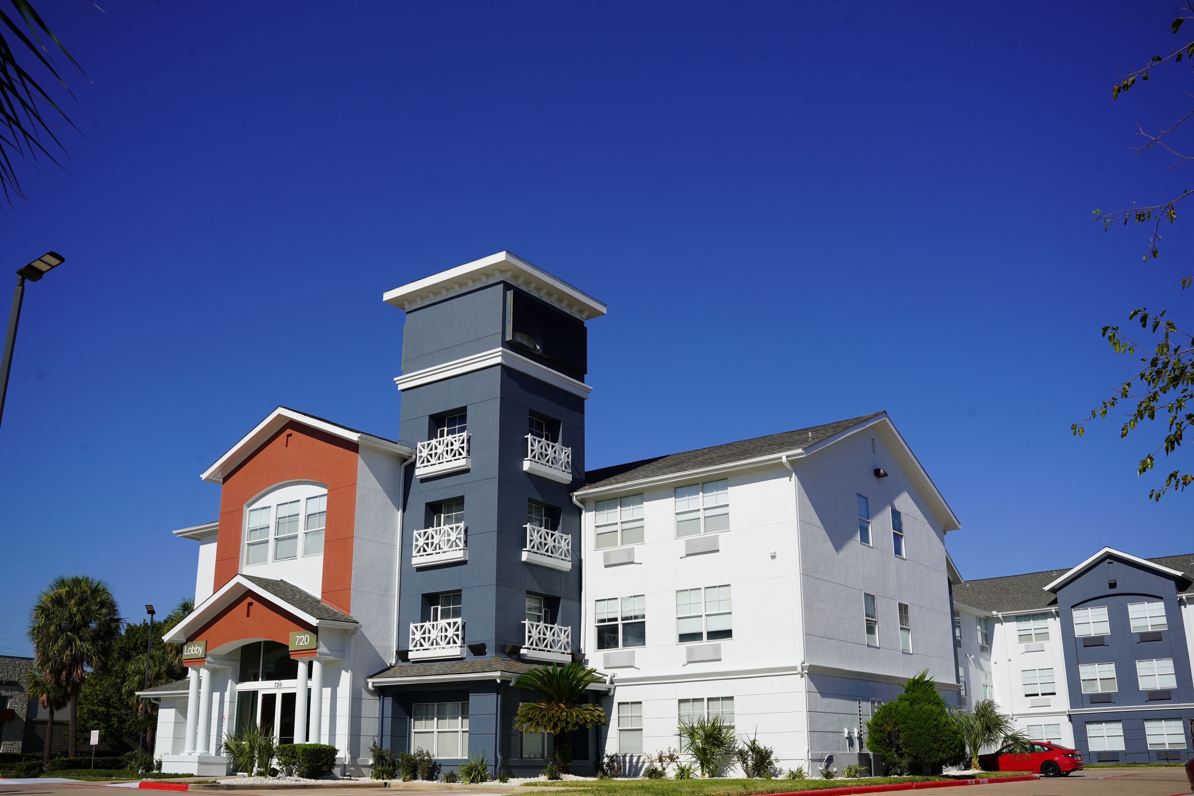 Candlewood Suites Houston Space Center – Webster - Image 1