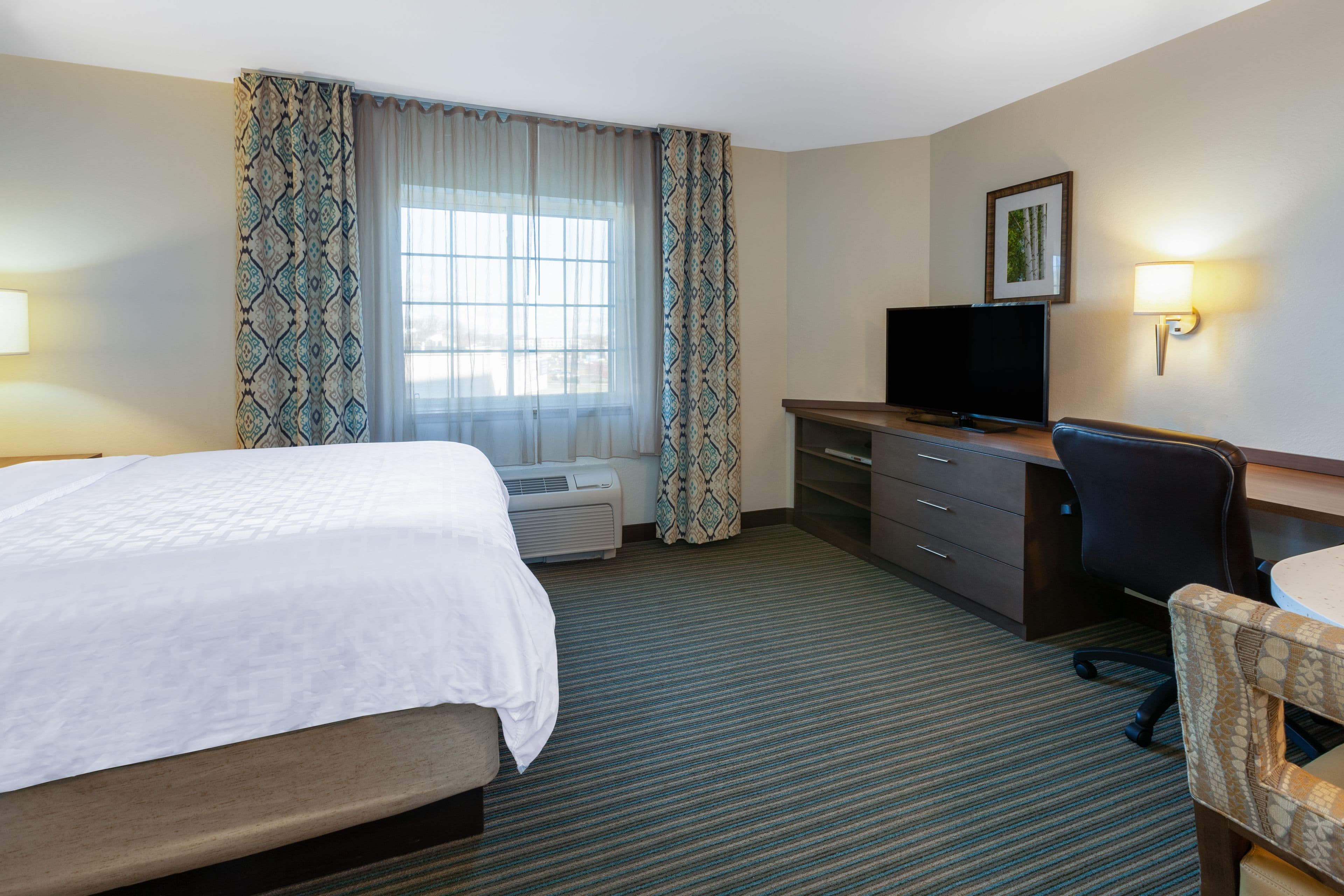 Candlewood Suites West Springfield - Image 5