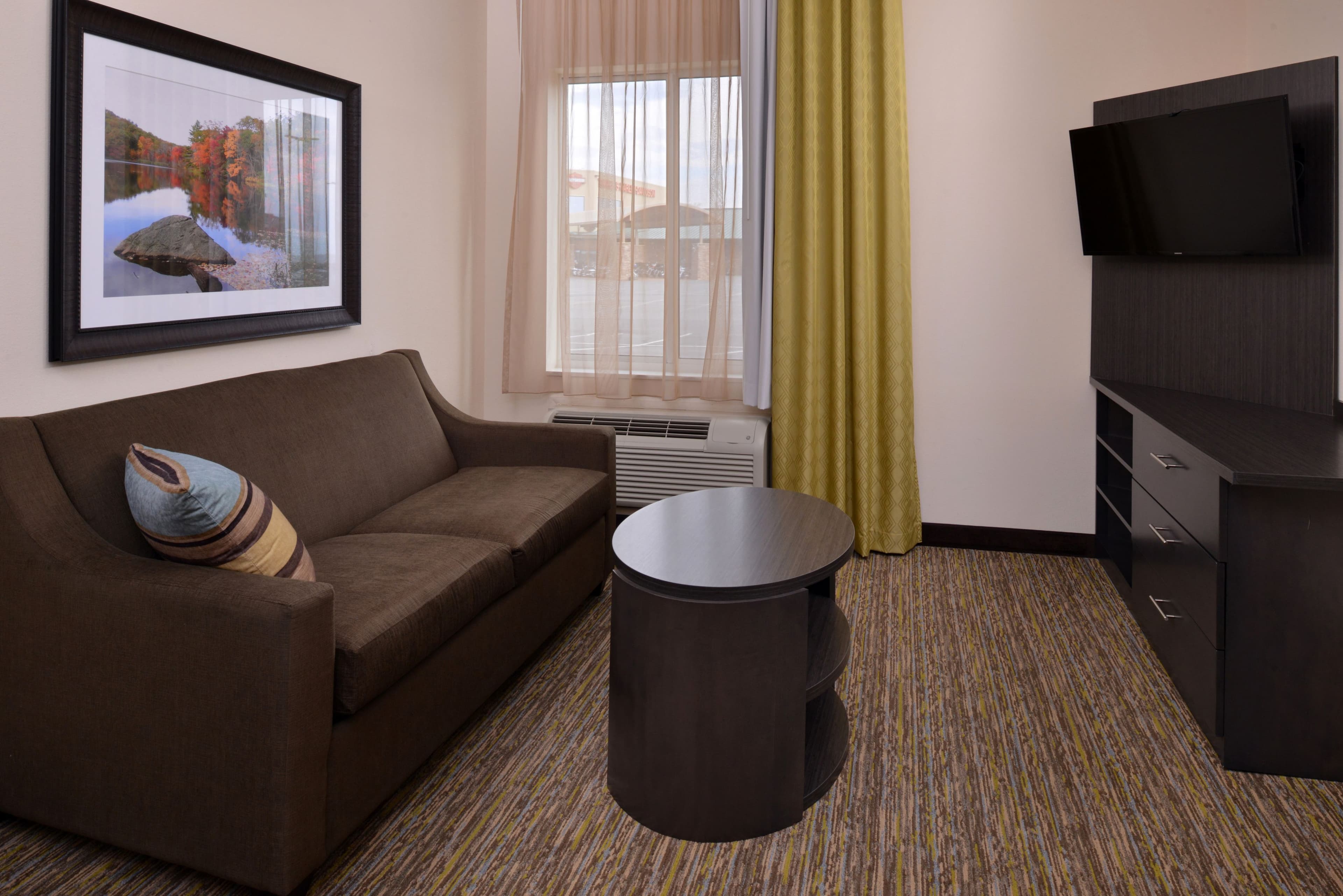 Candlewood Suites MORGANTOWN-UNIV WEST VIRGINIA — 24