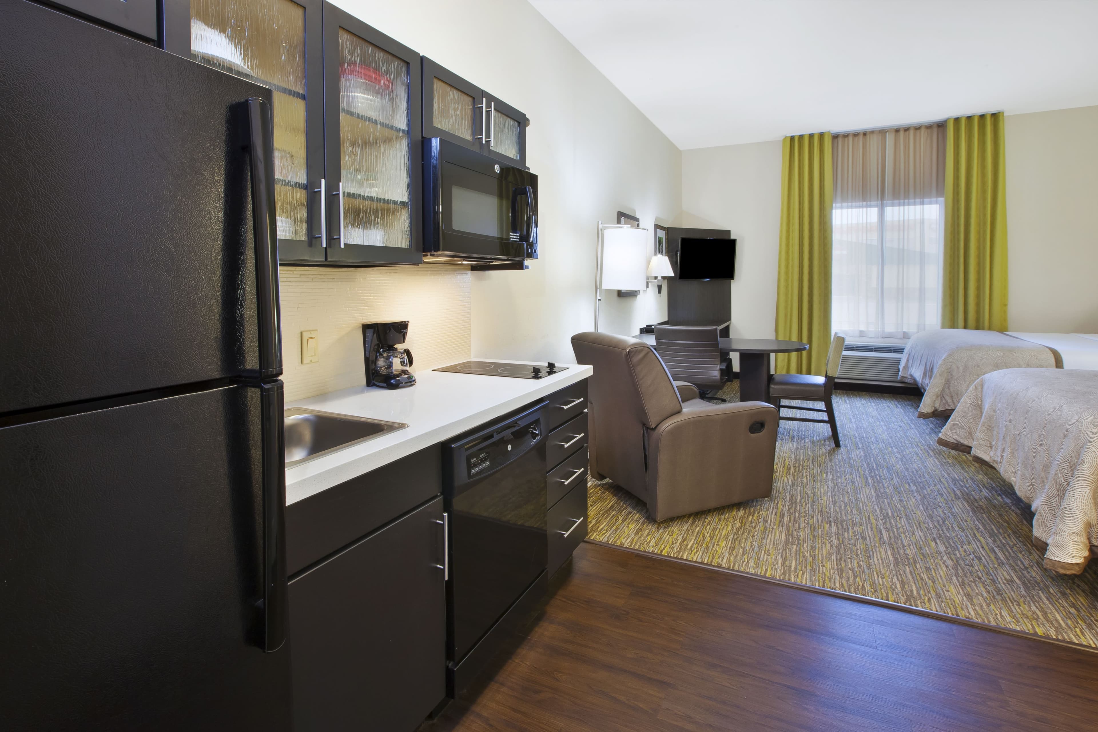 Candlewood Suites MORGANTOWN-UNIV WEST VIRGINIA — 15