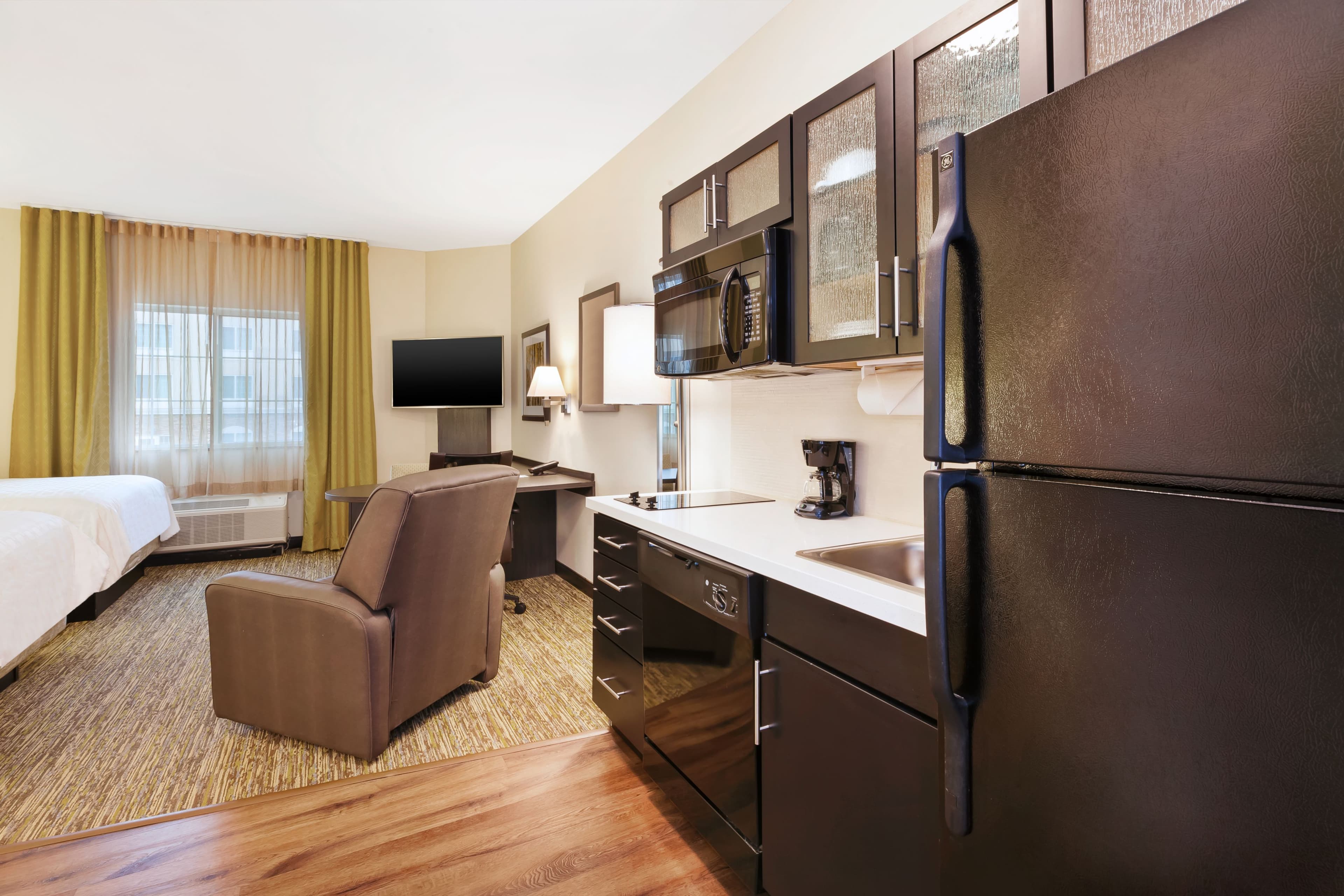 Candlewood Suites MORGANTOWN-UNIV WEST VIRGINIA — 17