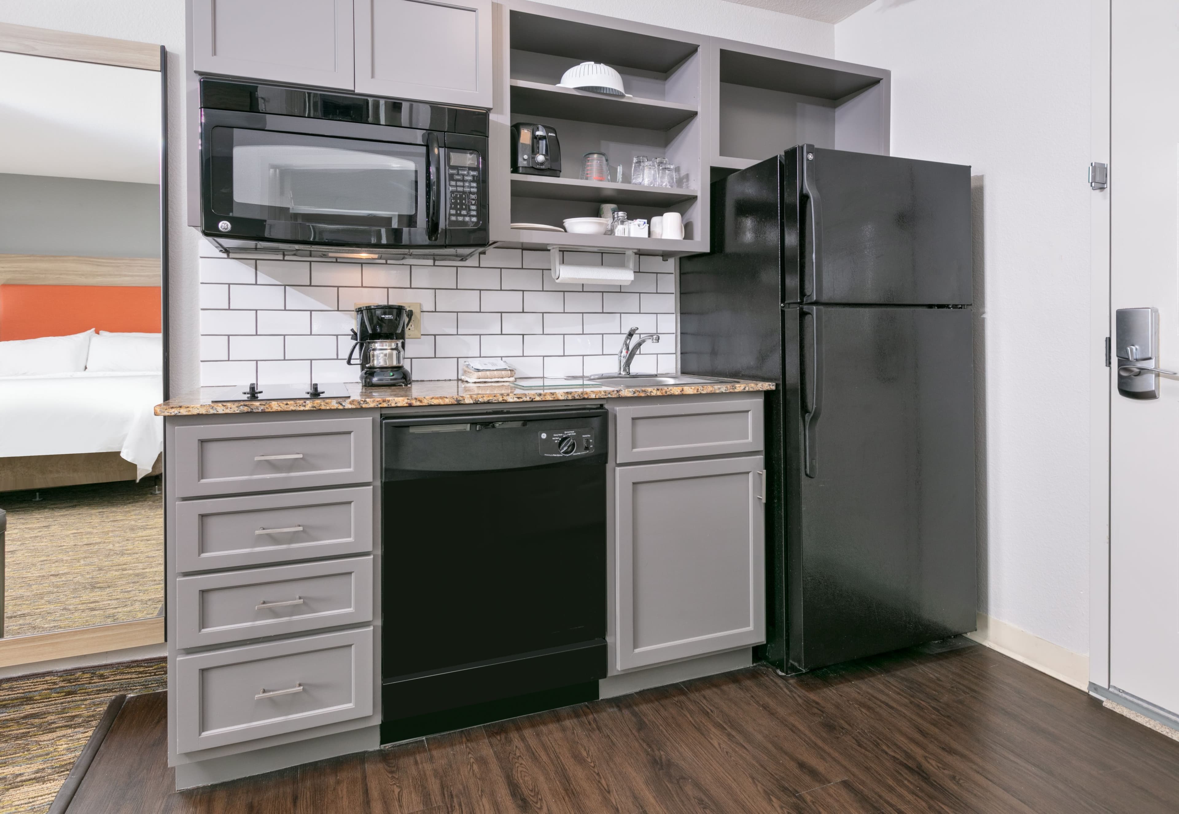 Candlewood Suites Fort Worth/West - Image 4
