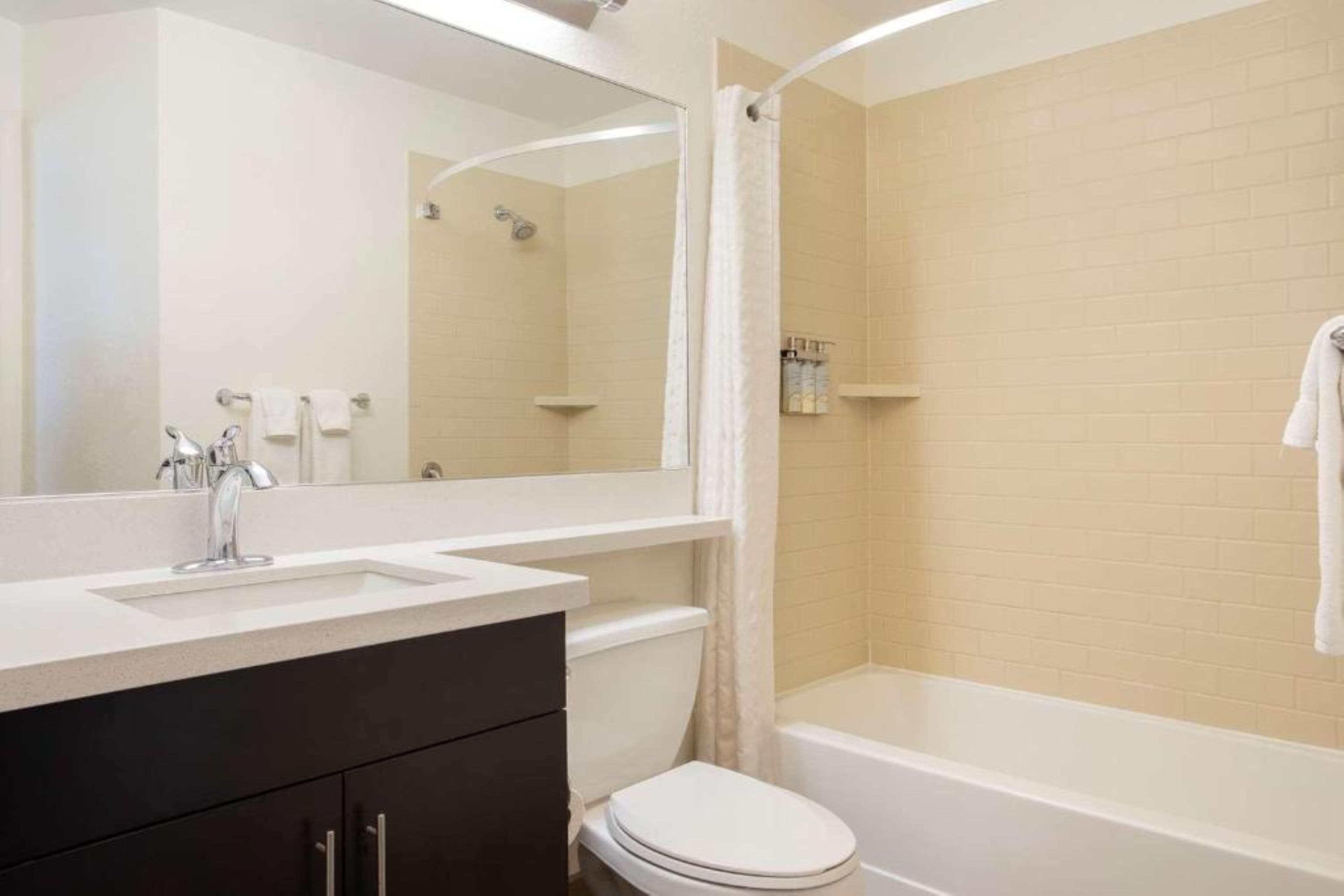 Candlewood Suites Wichita - Airport — 11