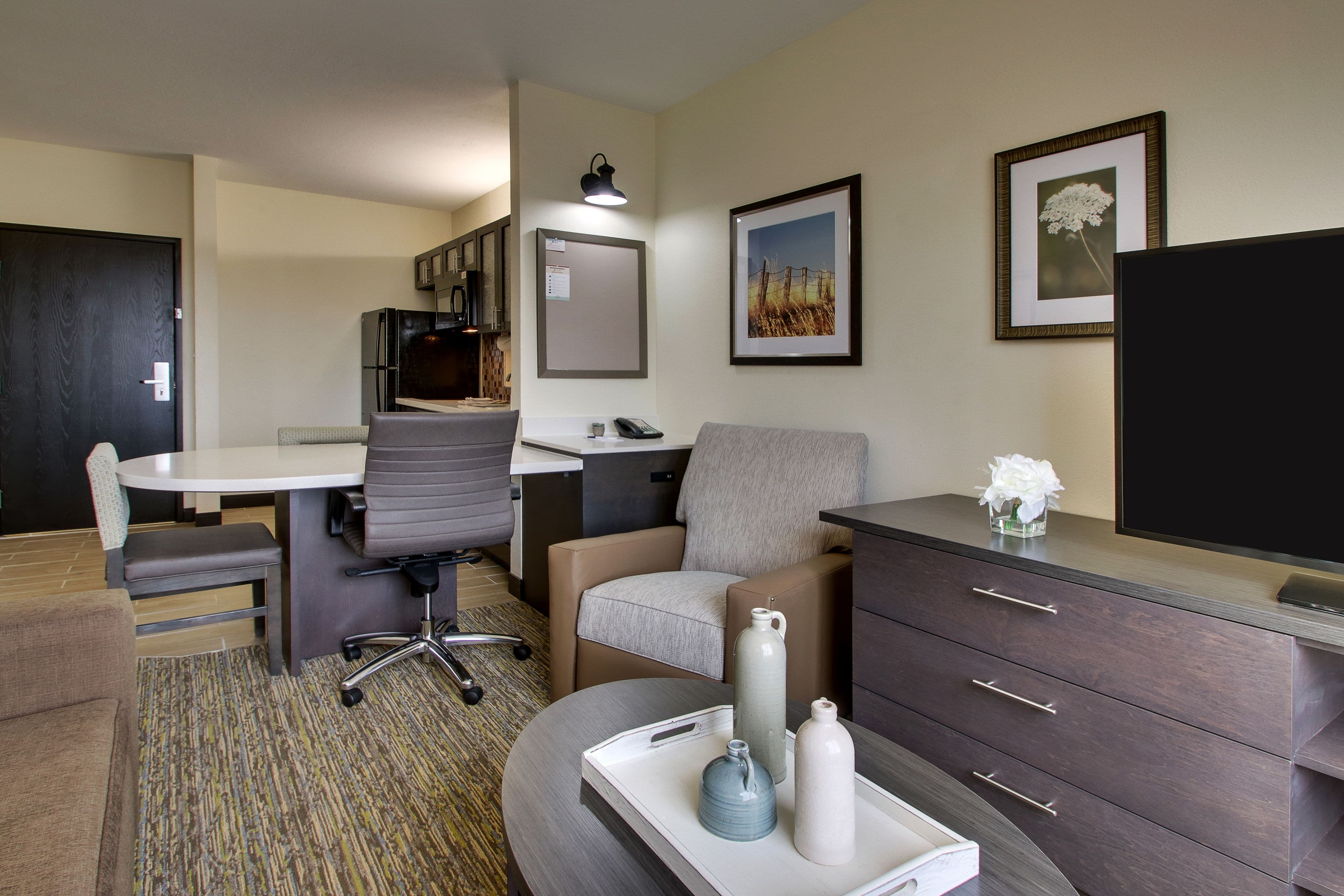 Candlewood Suites Wichita East — 17
