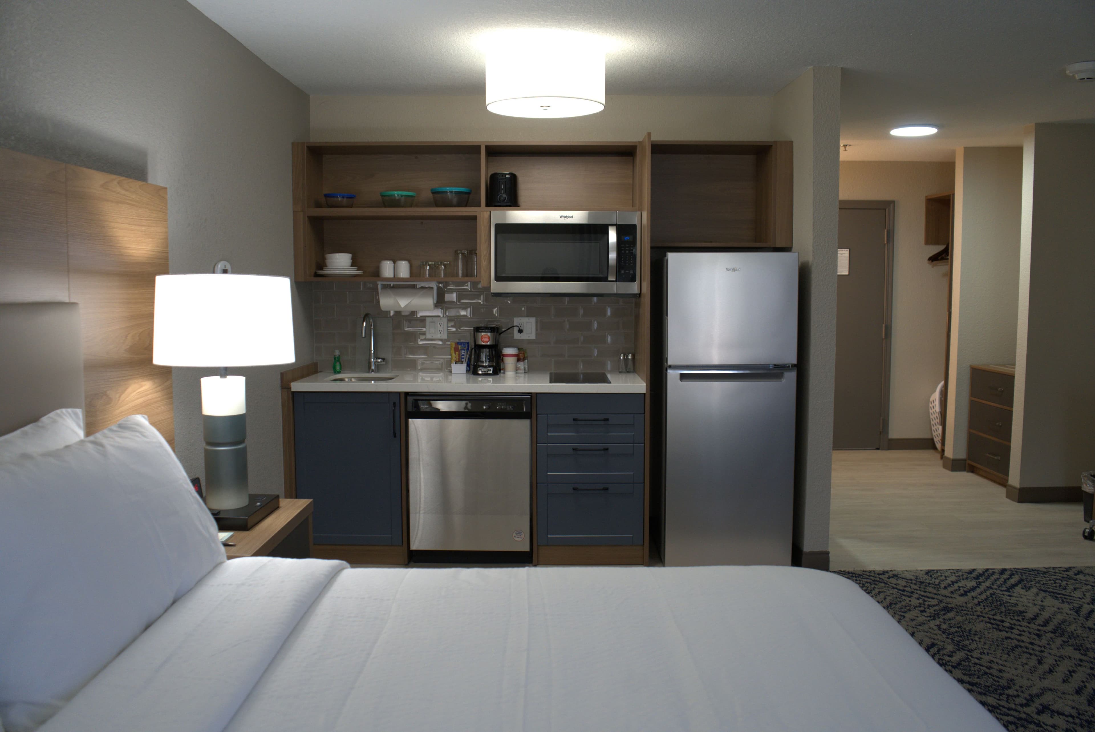 Candlewood Suites Wichita Northwest — 10