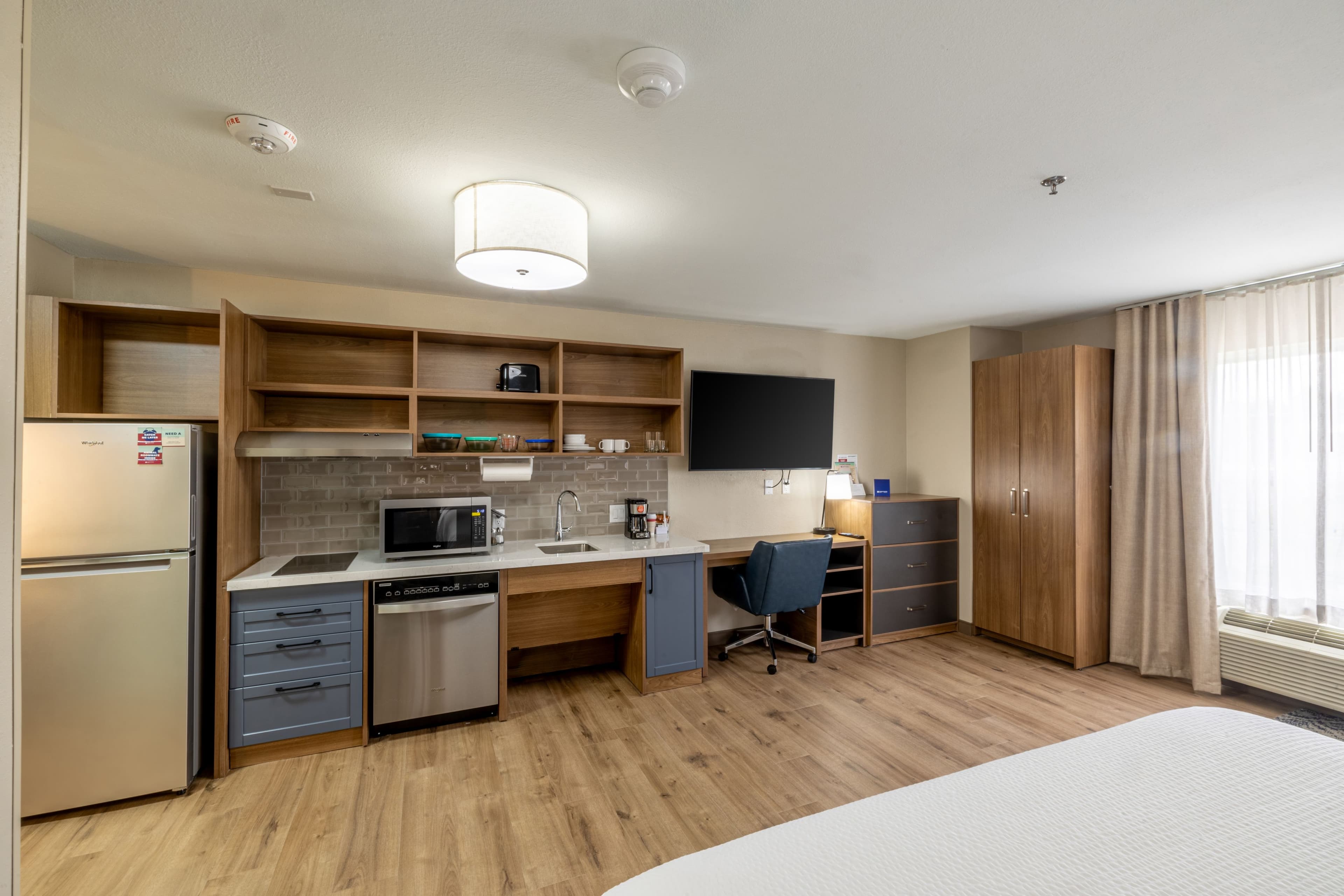 Candlewood Suites Wichita Northwest — 19