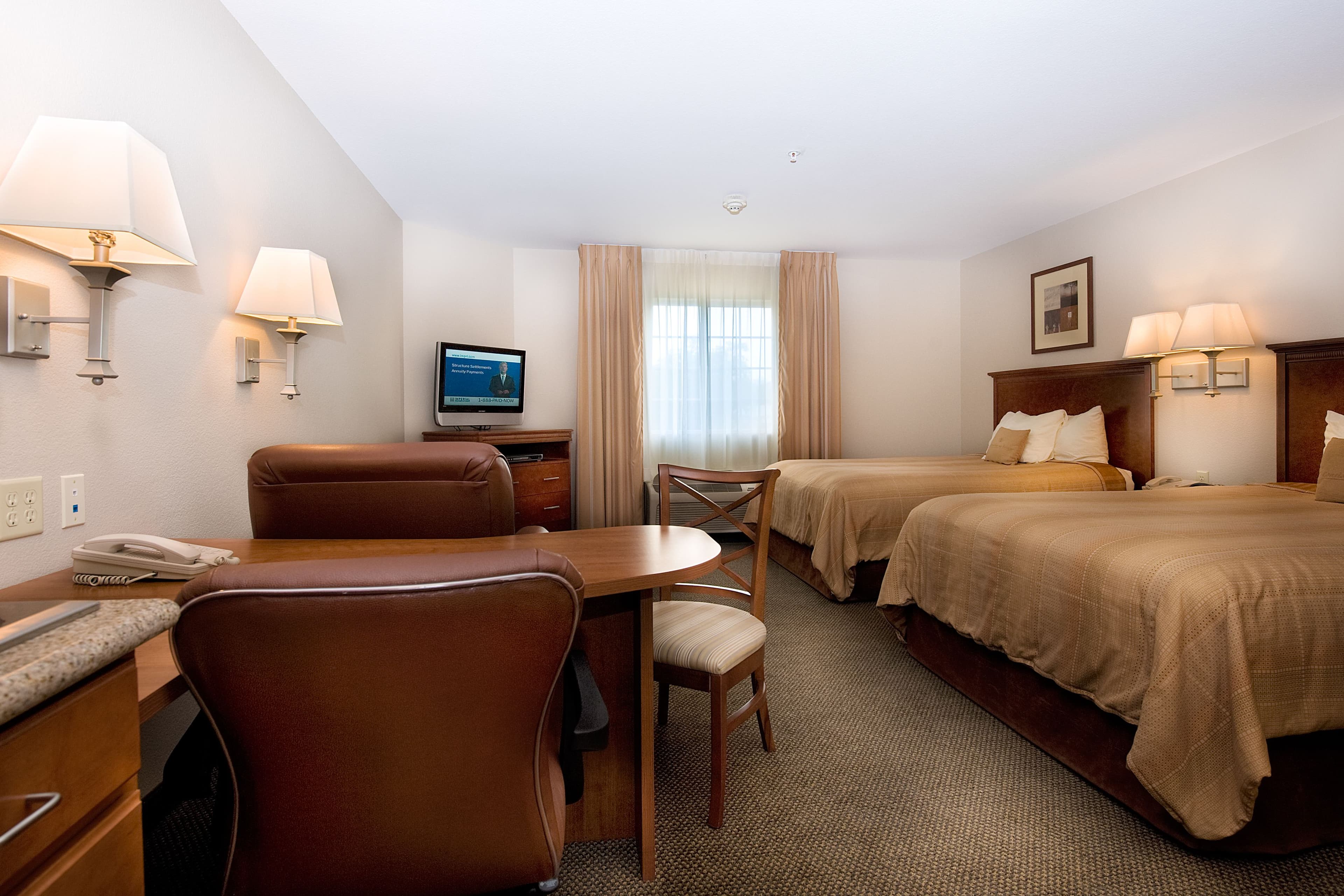 Candlewood Suites Wichita Falls @ Maurine St. - Image 2