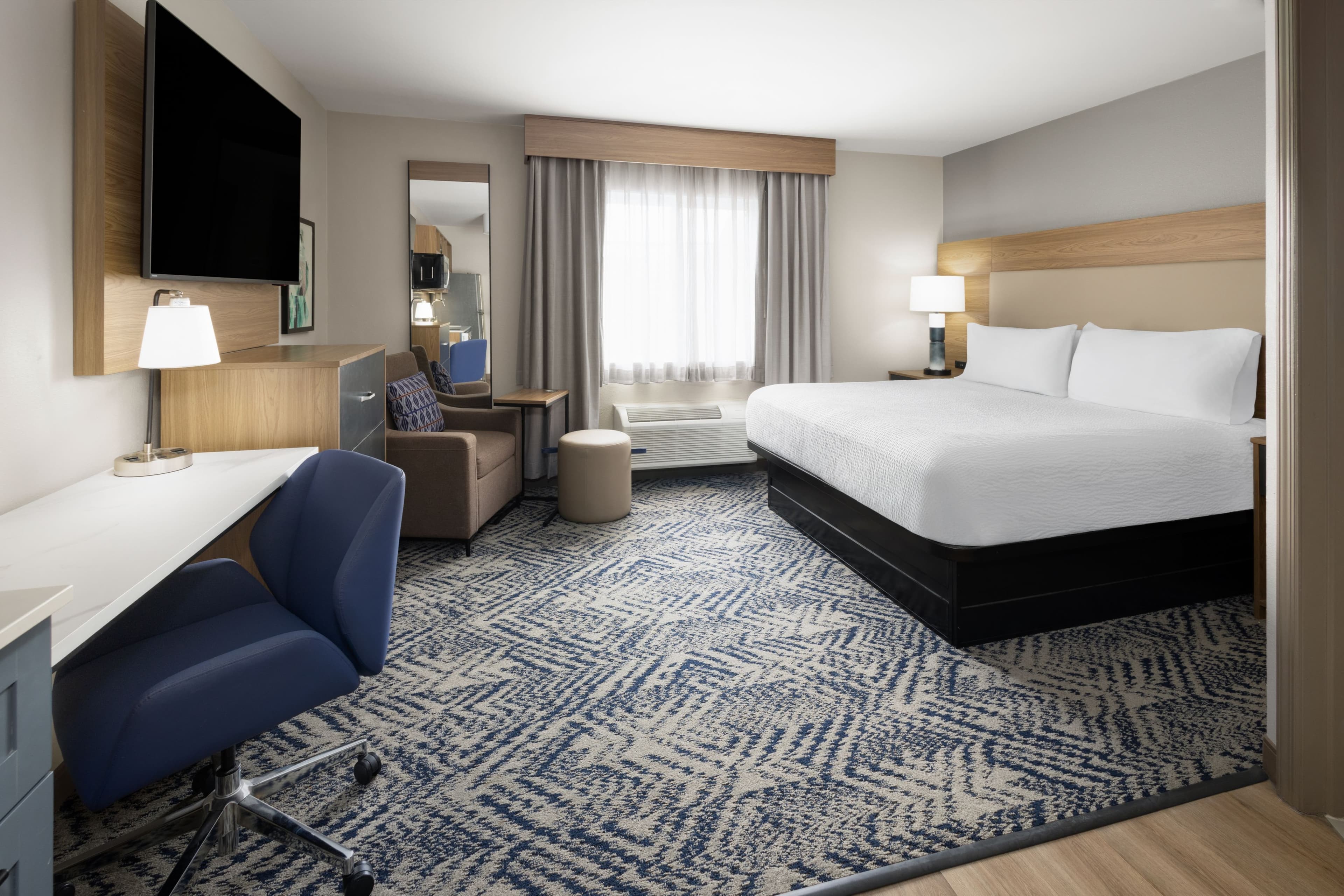 Candlewood Suites Williamsport - Image 2