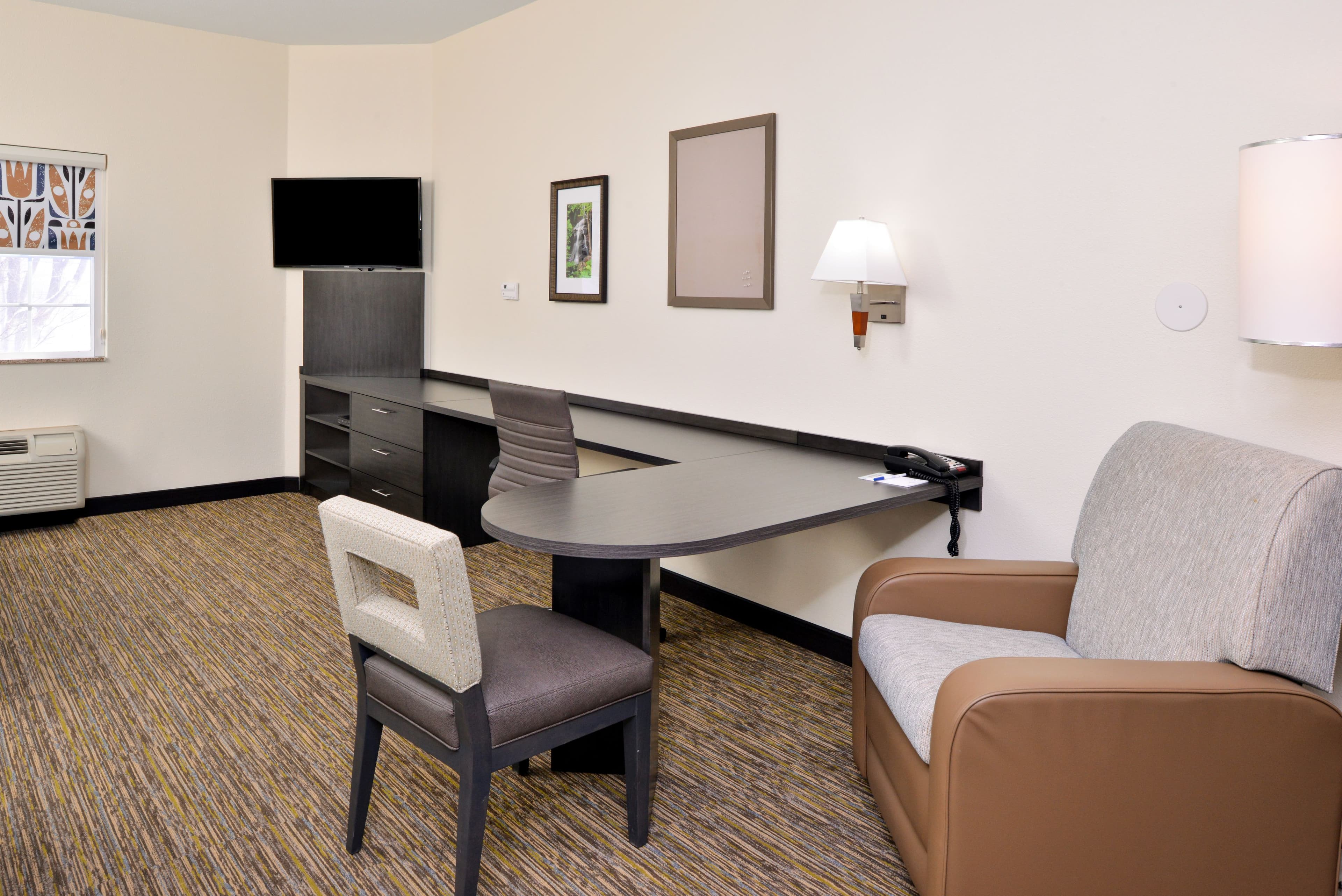 Candlewood Suites Winchester — 28