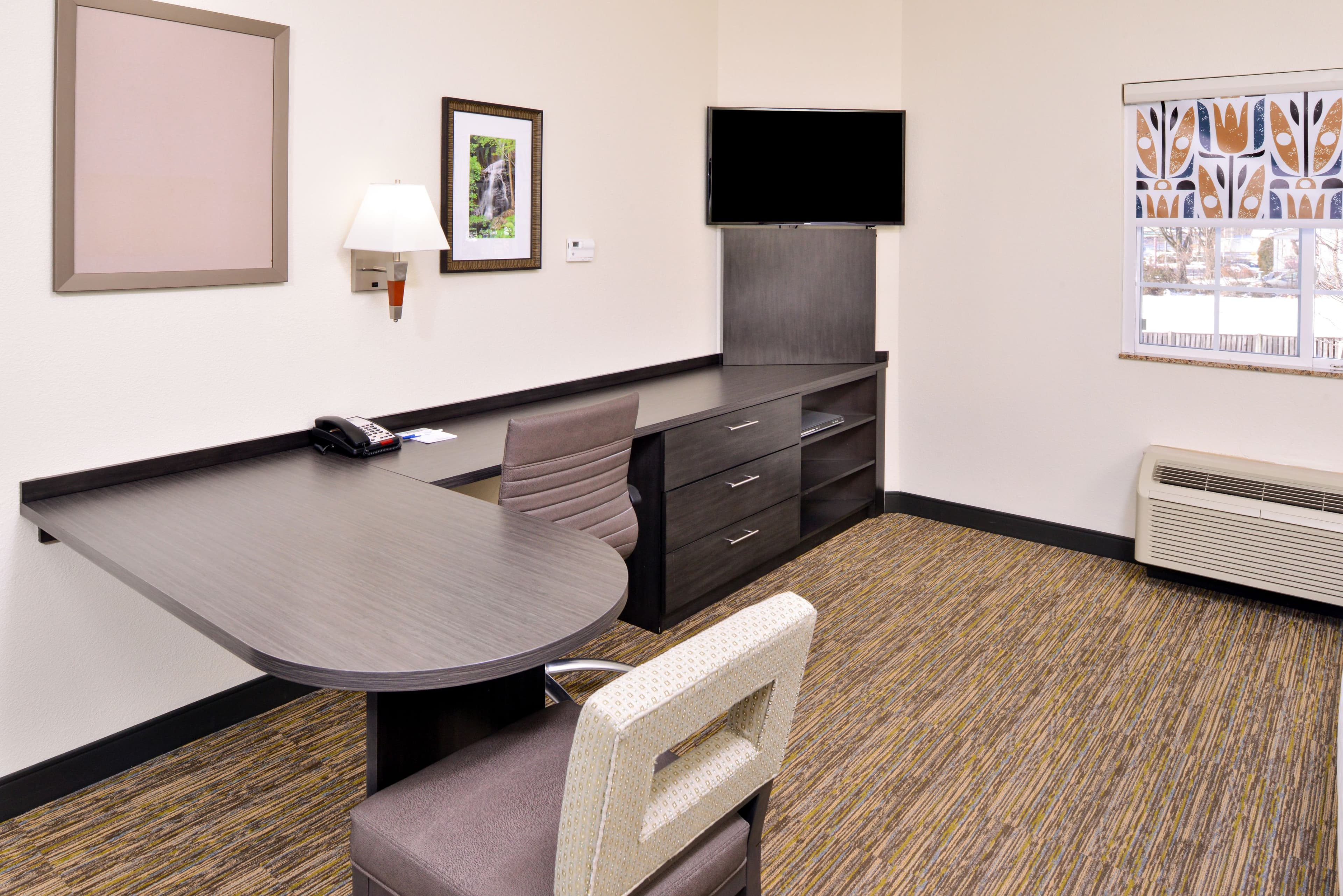 Candlewood Suites Winchester — 11