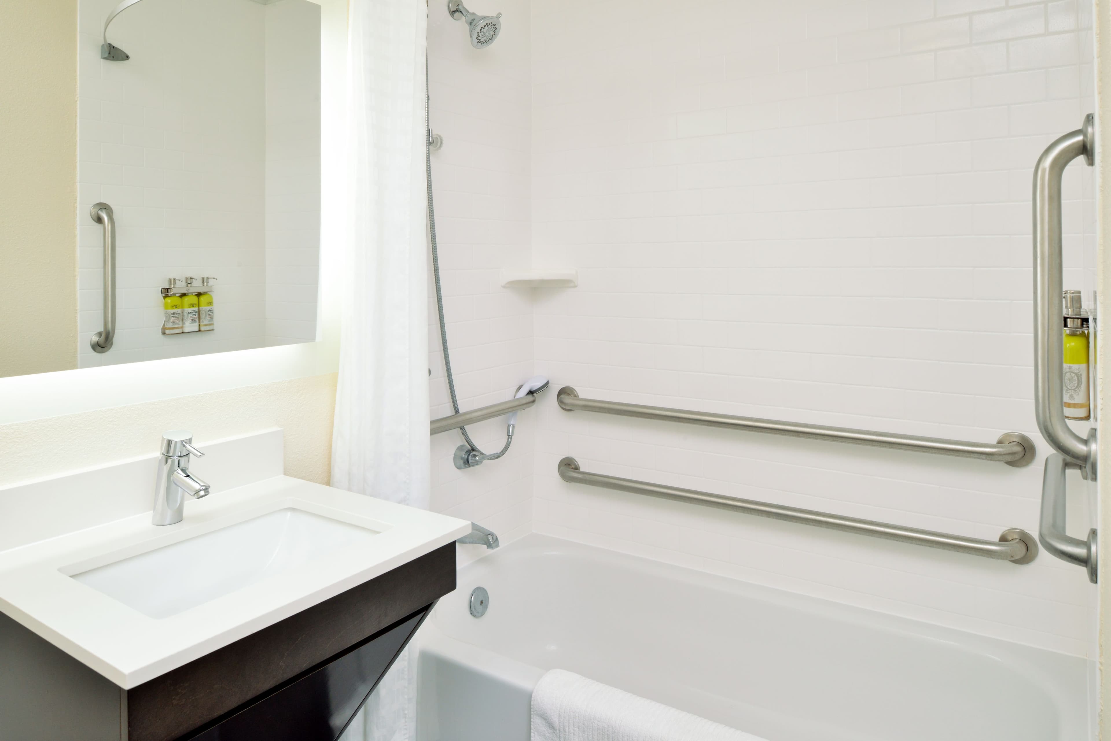 Candlewood Suites Winchester — 20