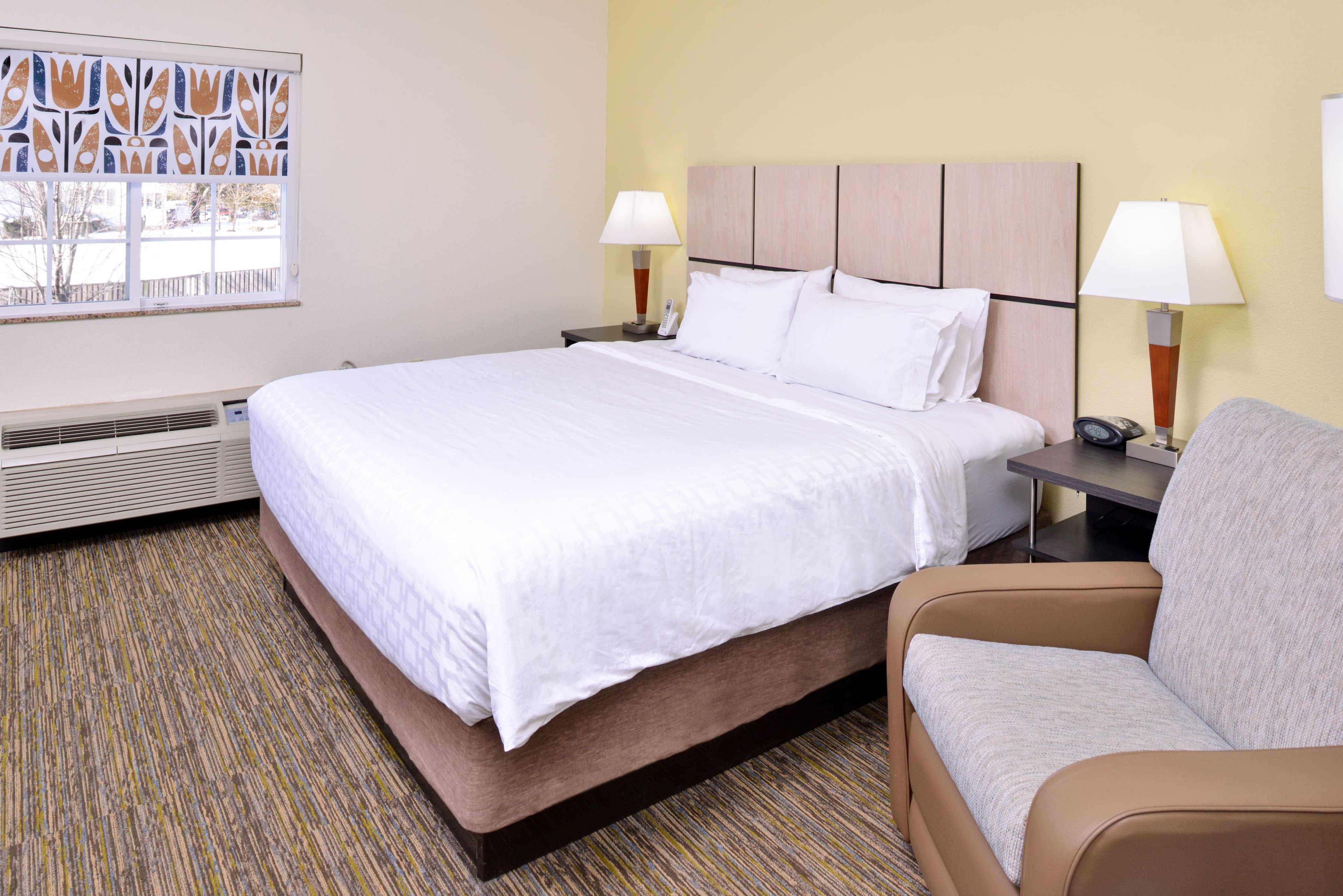 Candlewood Suites Winchester - Image 3