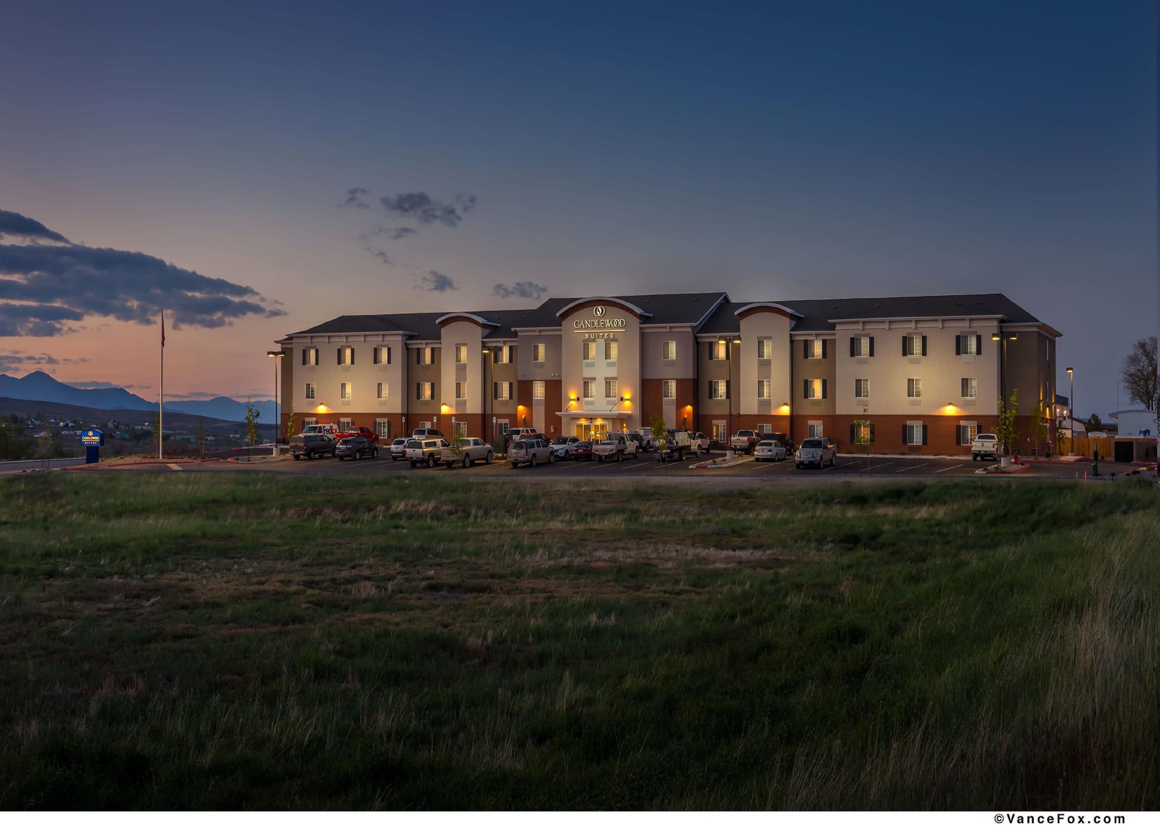 Candlewood Suites Winnemucca - Image 1