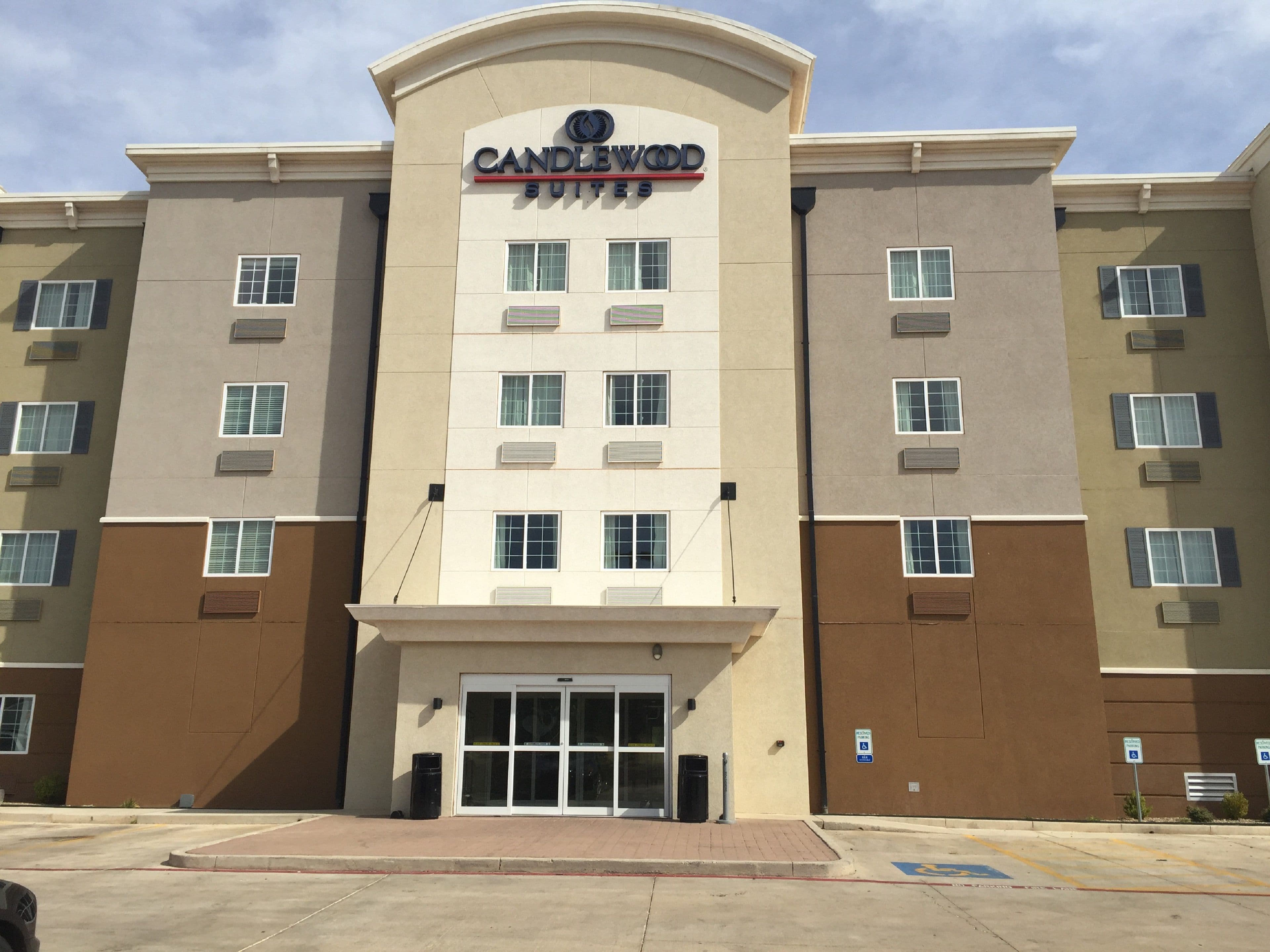 Candlewood Suites Woodward - Image 1