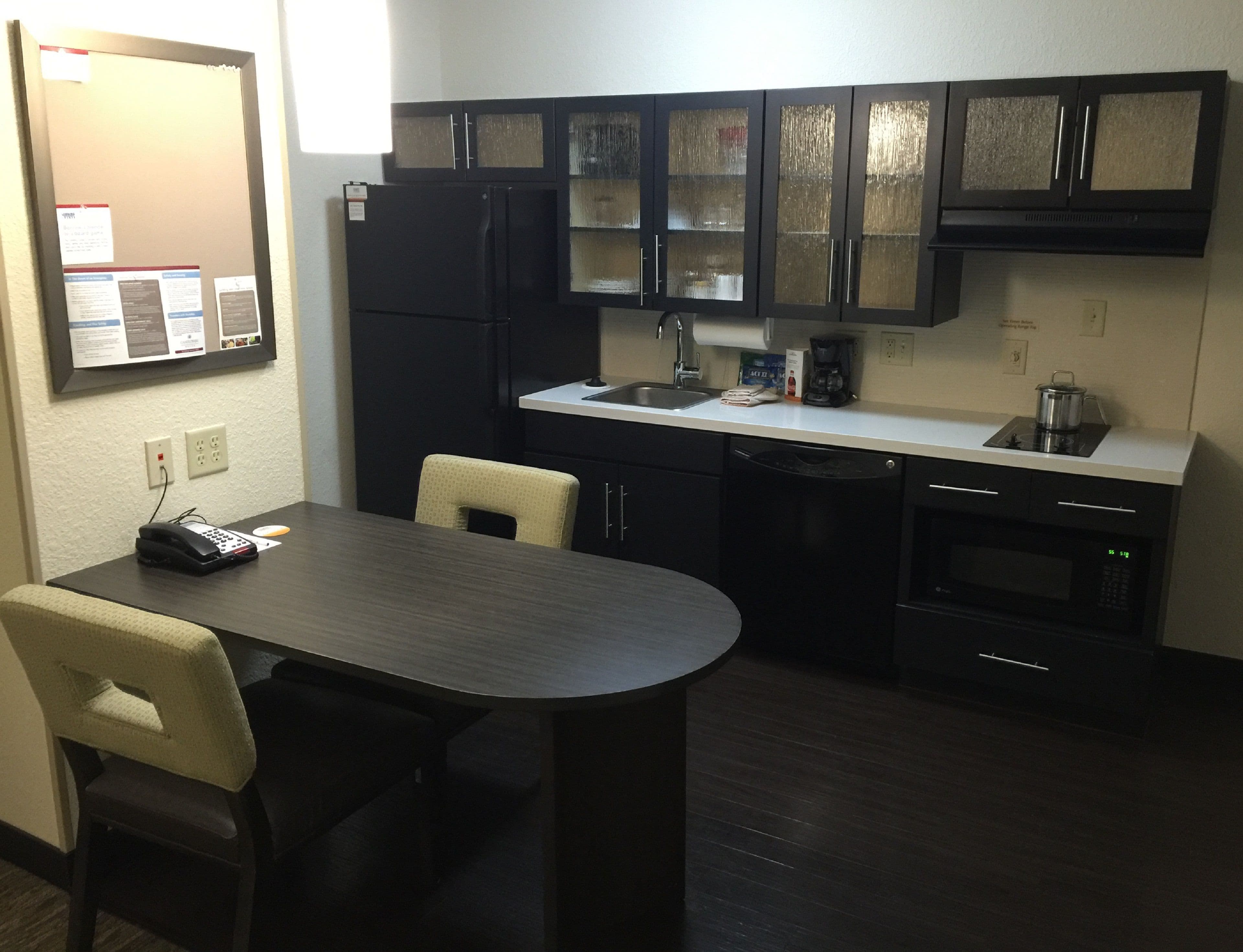 Candlewood Suites Woodward - Image 2