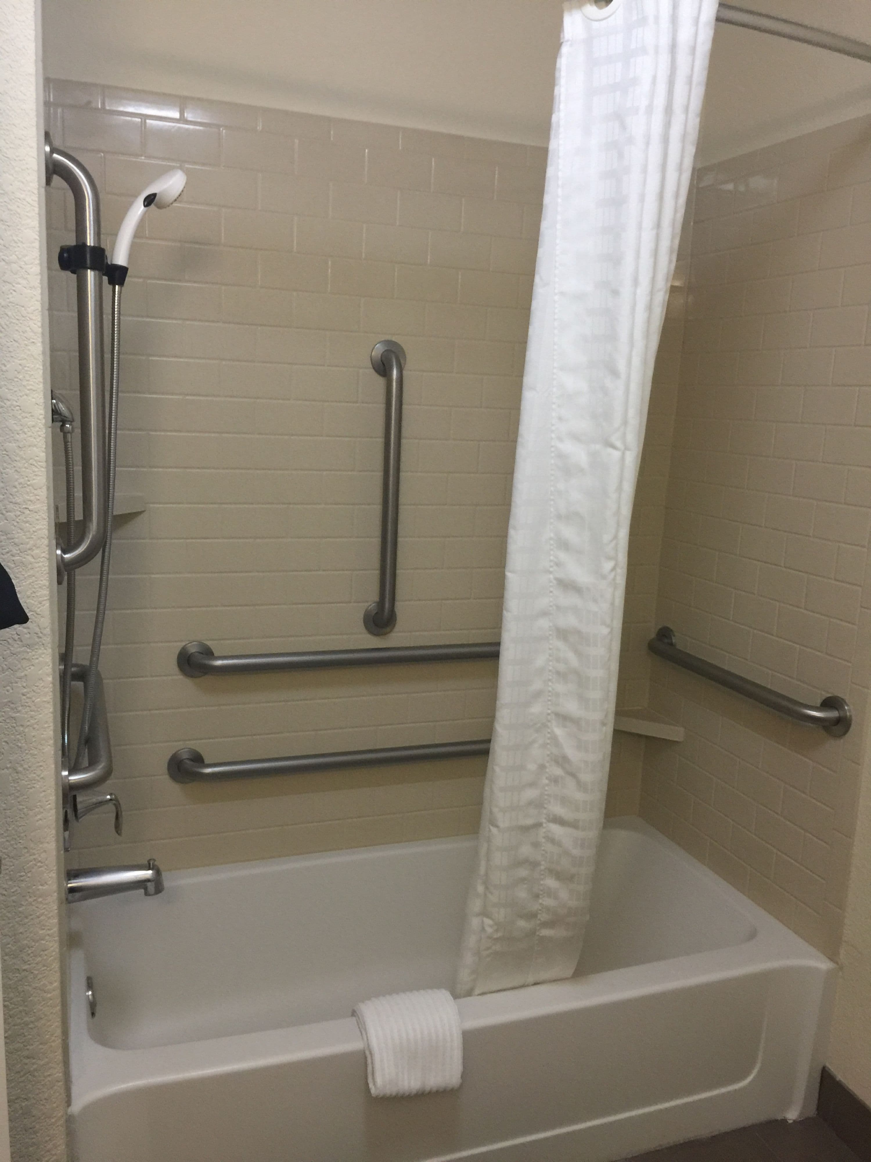 Candlewood Suites Woodward — 18
