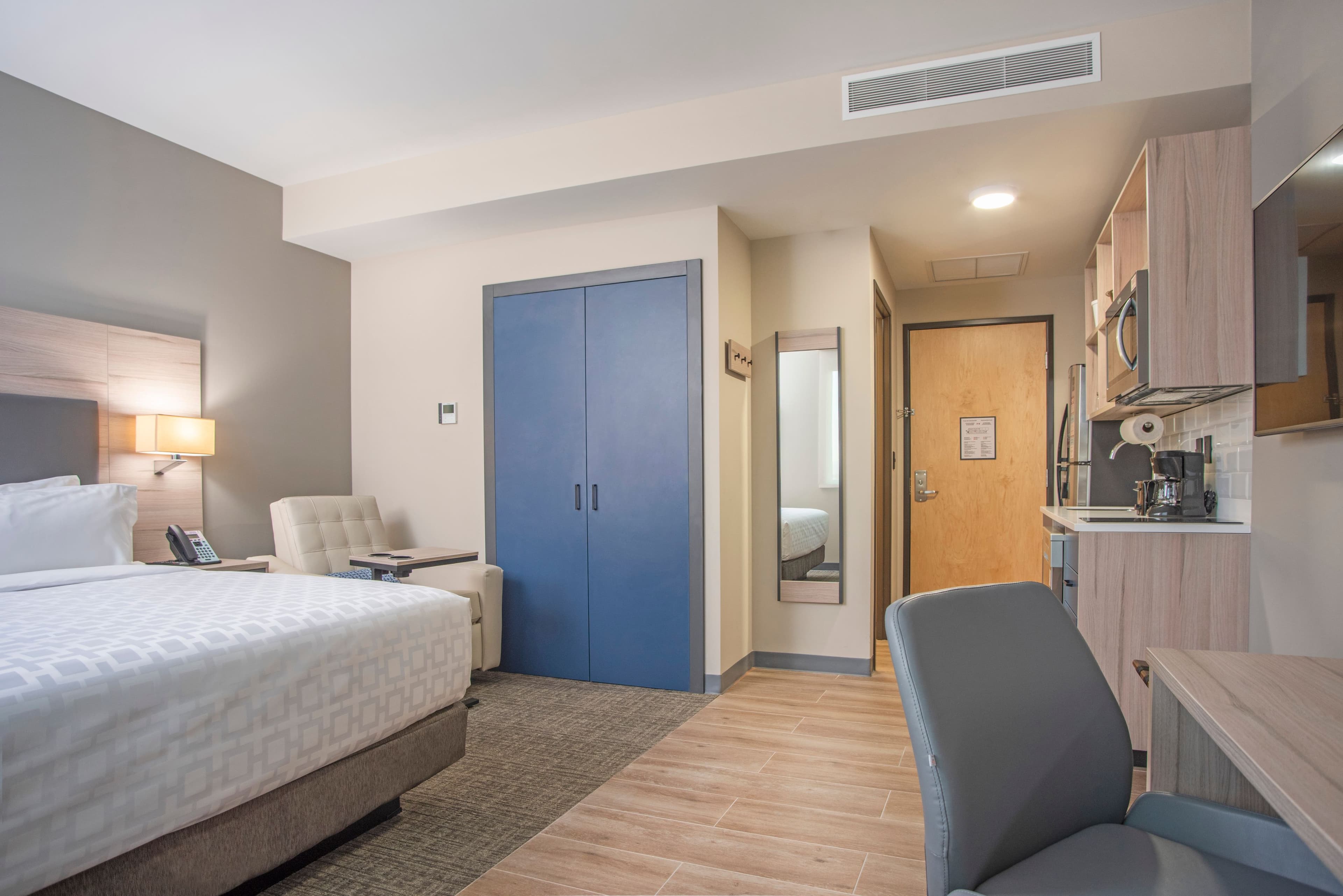 Candlewood Suites Guadalajara Galerias — 7