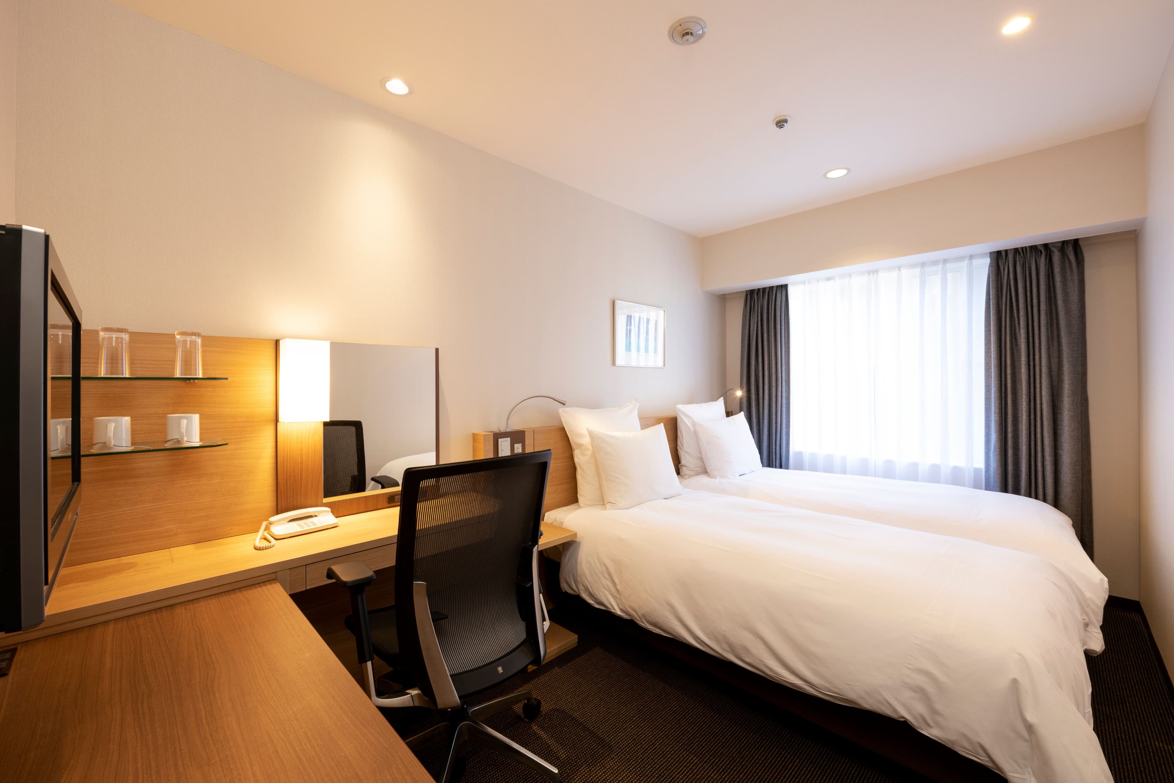 ANA Crowne Plaza Hiroshima — 86