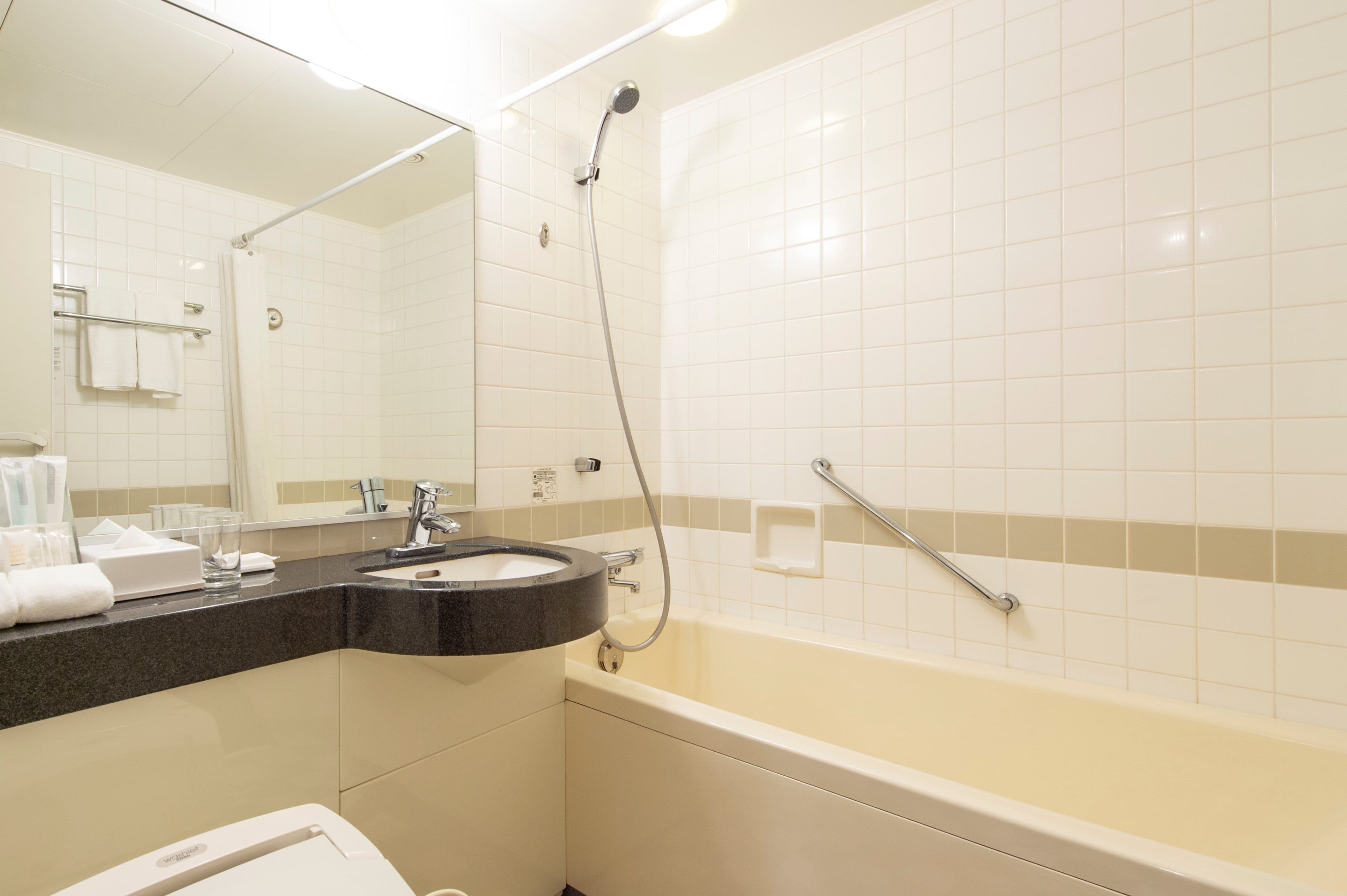 ANA Crowne Plaza Hiroshima — 55
