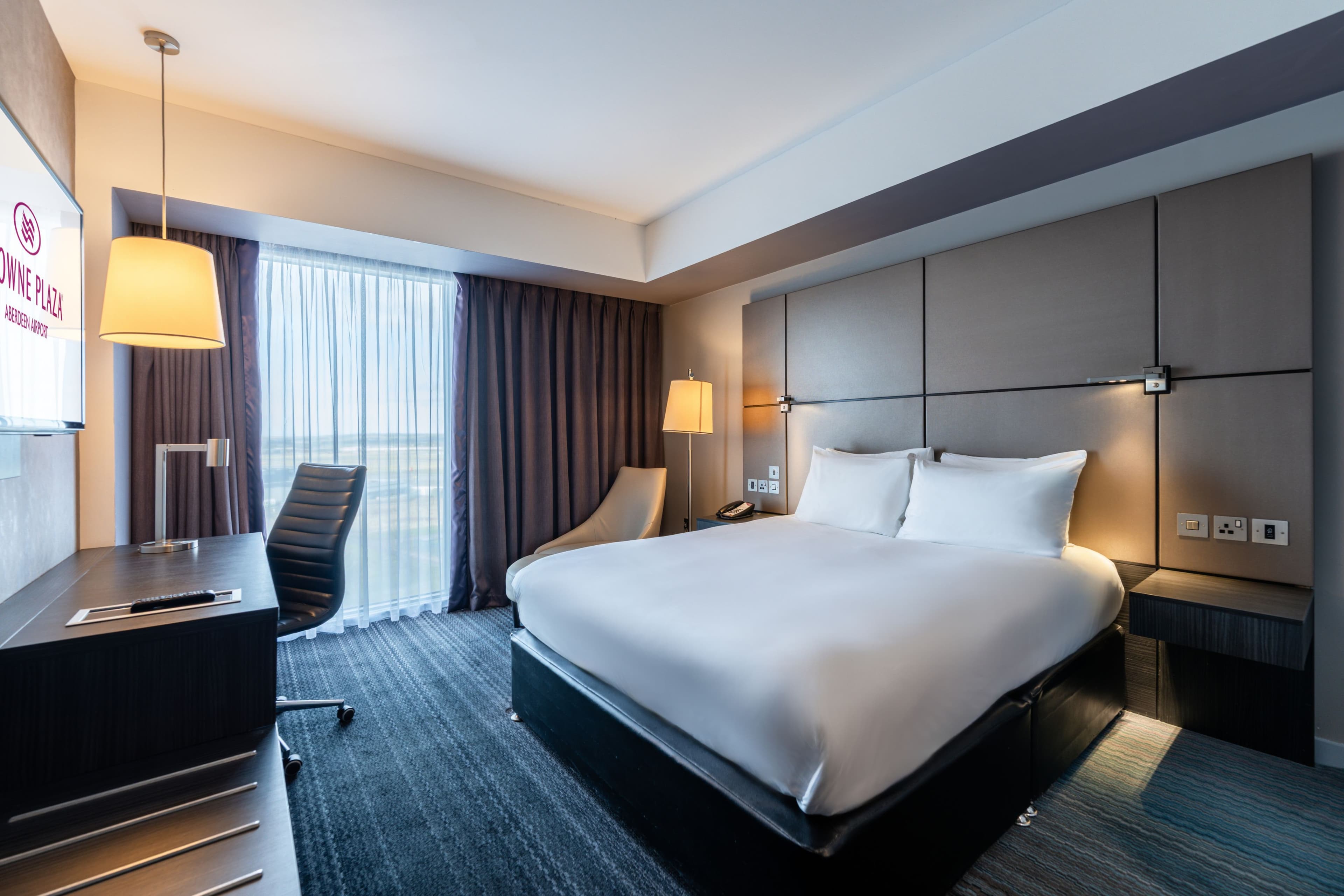 Crowne Plaza Aberdeen Airport - Image 4