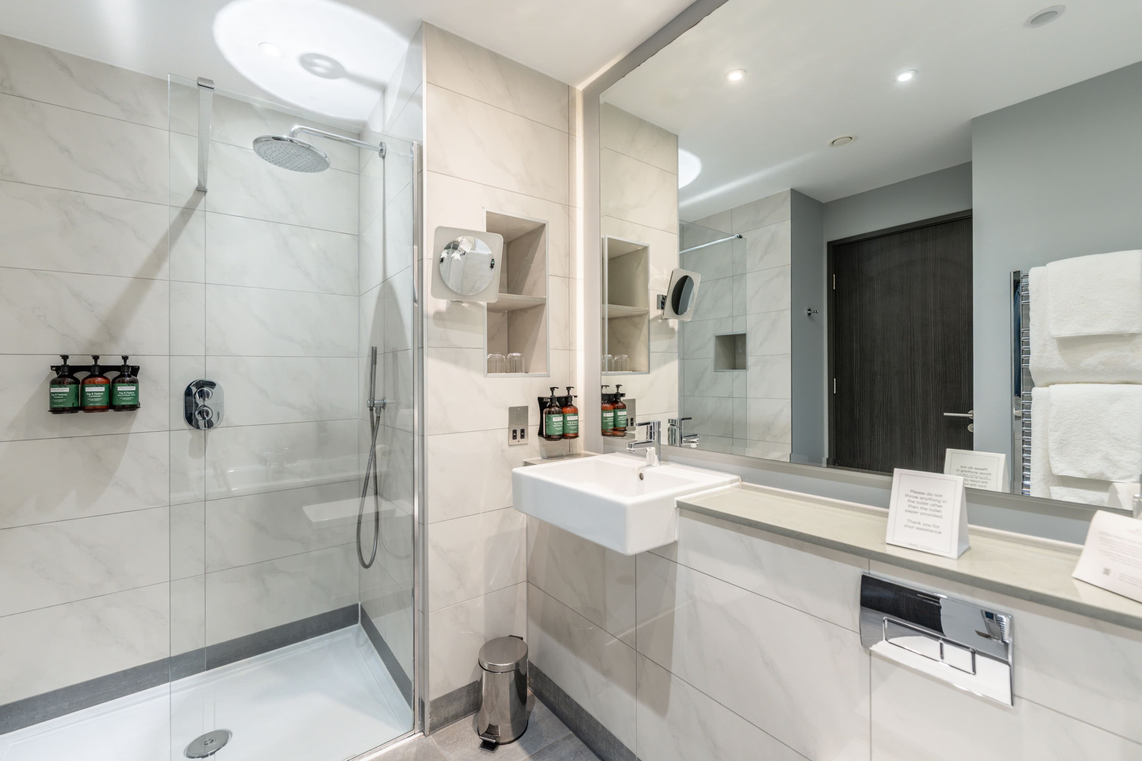Standard Room - Image 8