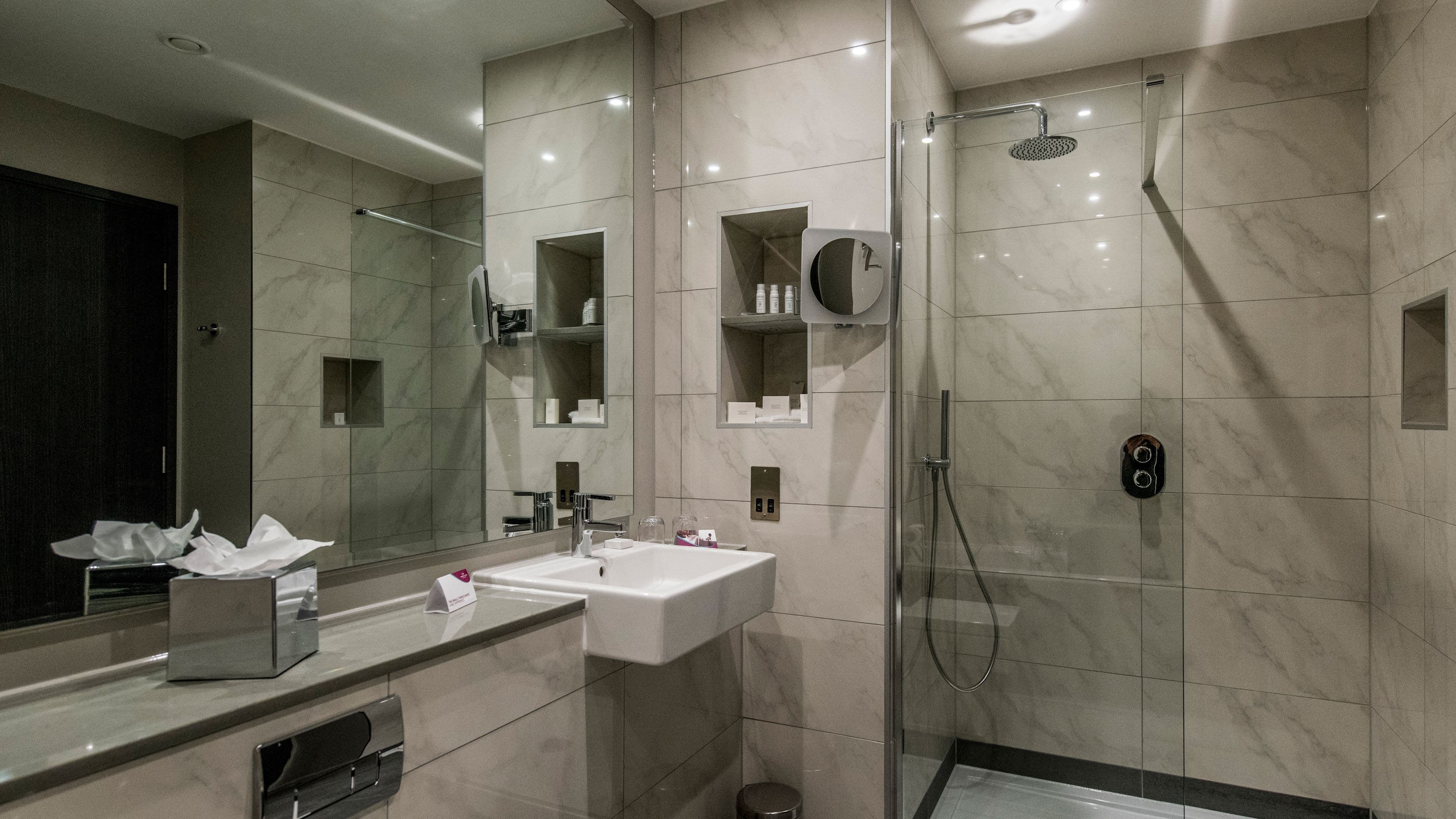 Standard Room - Image 5