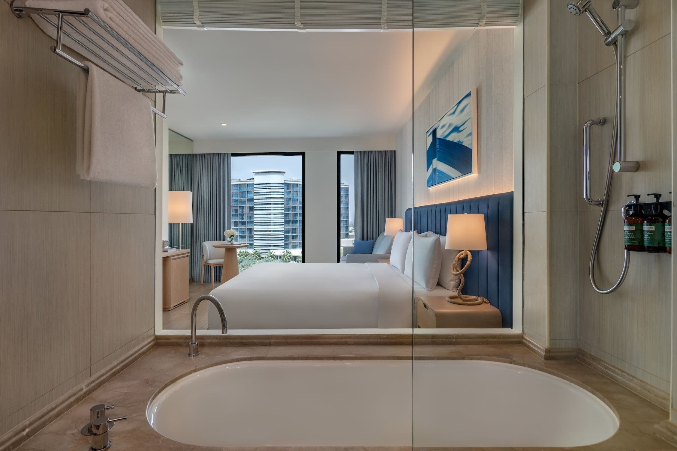 Crowne Plaza Abu Dhabi - Yas Island — 7