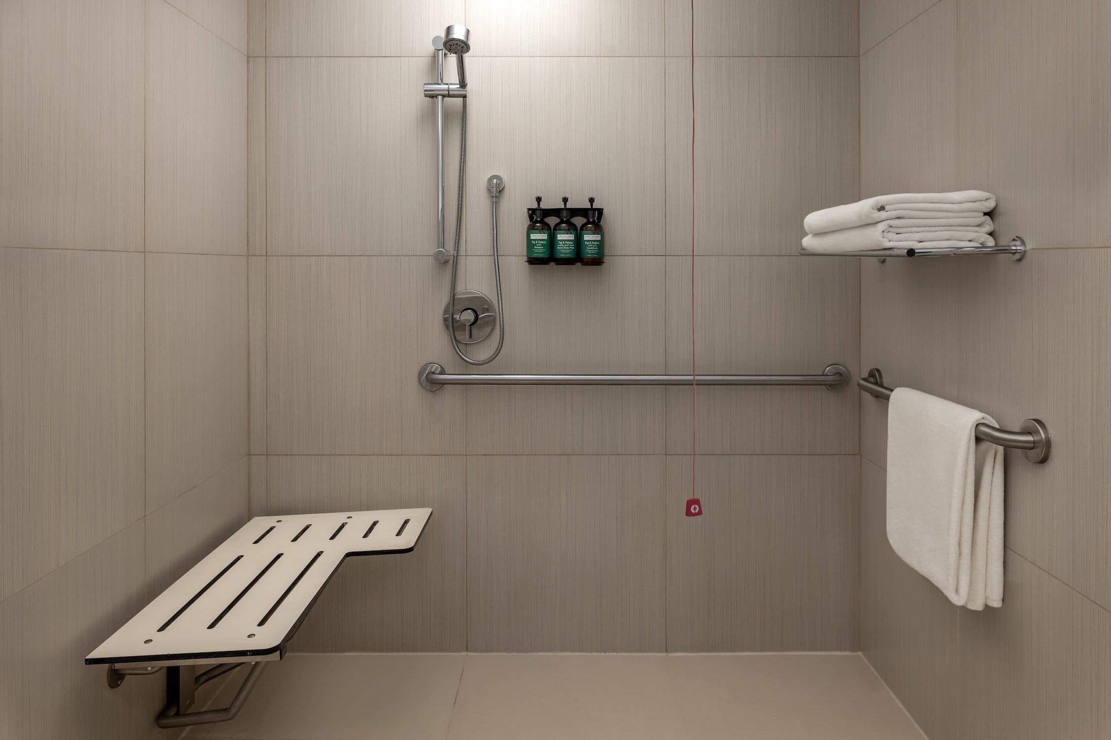 Crowne Plaza Abu Dhabi - Yas Island — 11