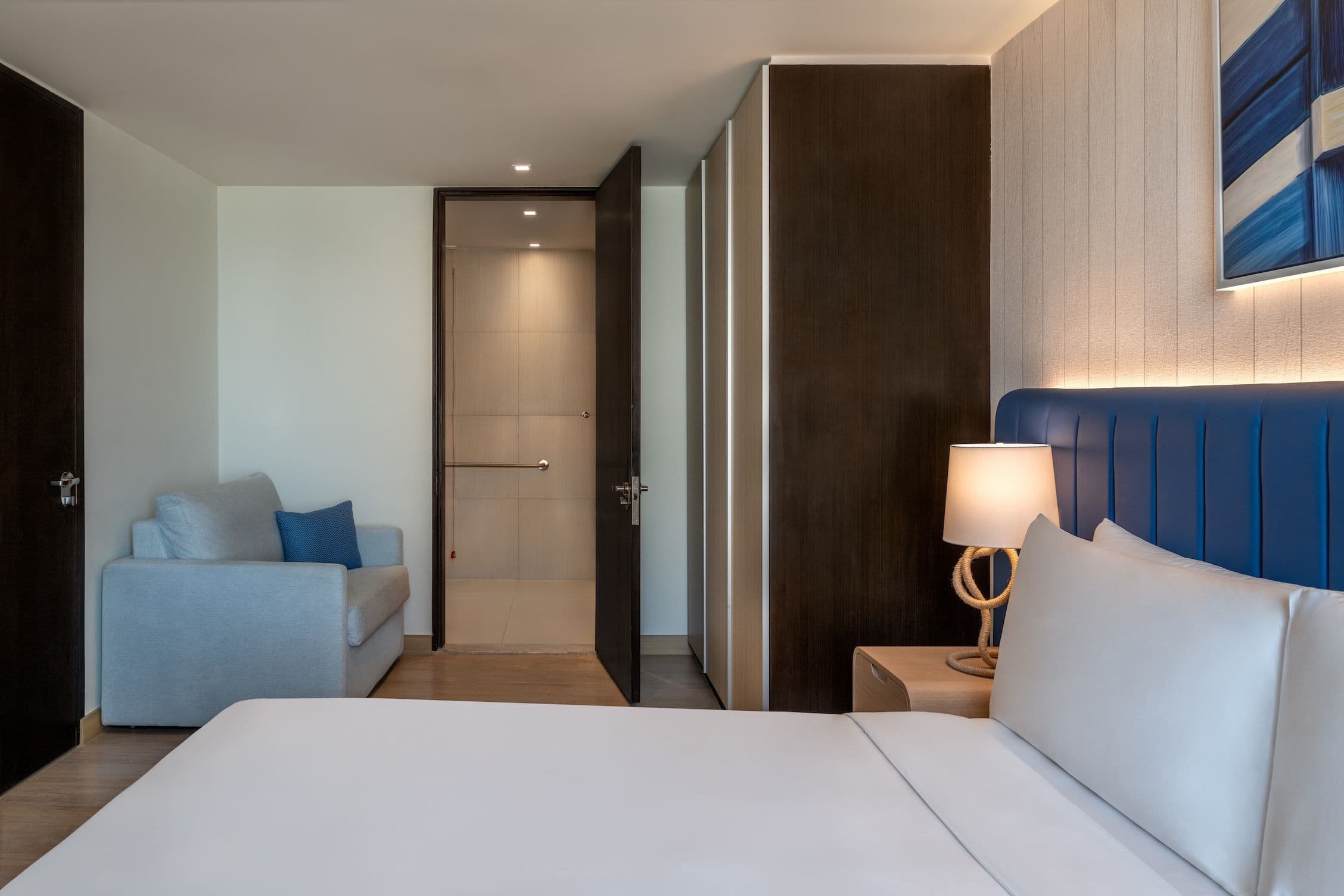 Crowne Plaza Abu Dhabi - Yas Island — 10