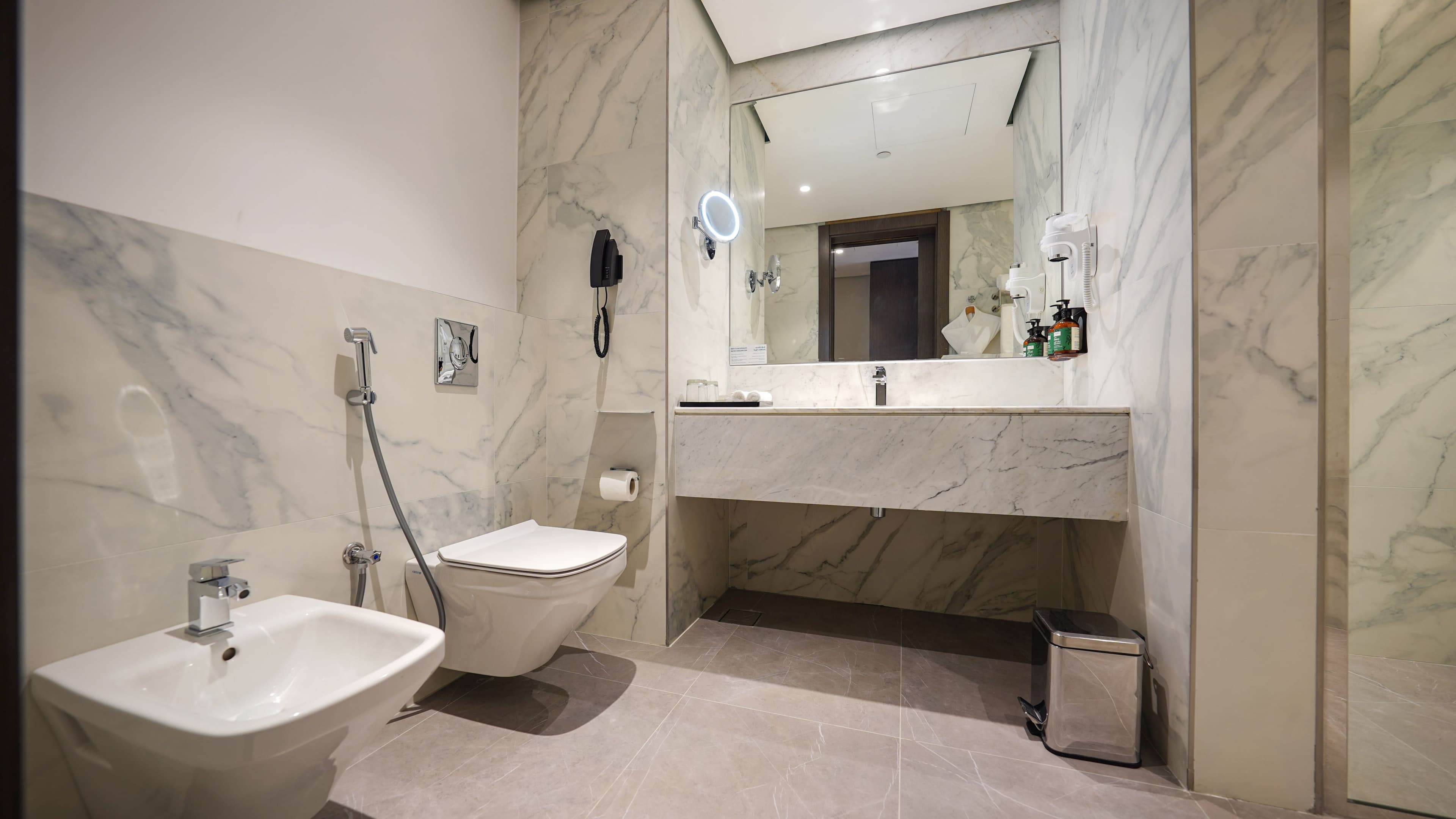 Crowne Plaza Al Jubail - Image 4
