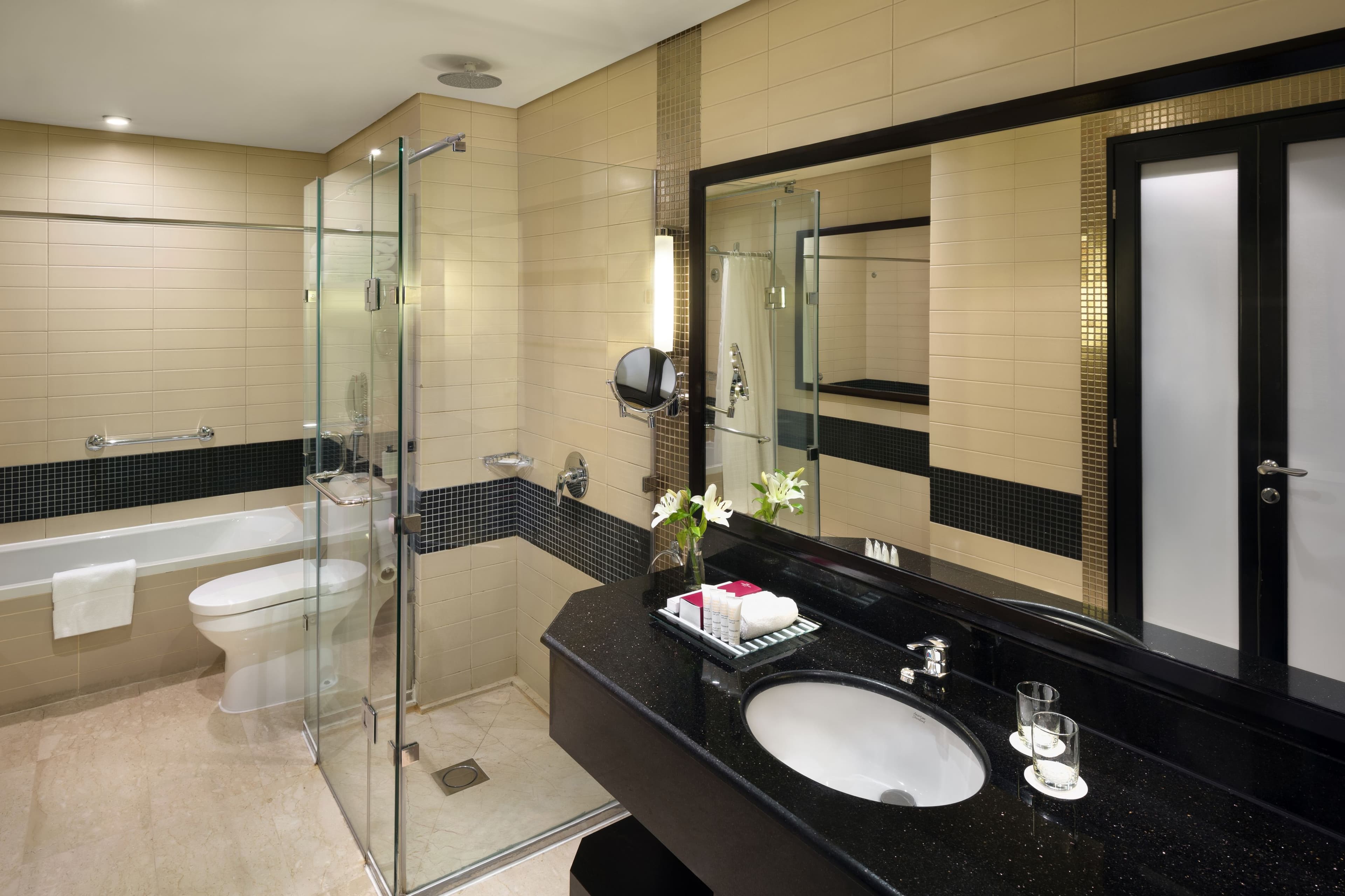 Crowne Plaza Al Khobar — 12