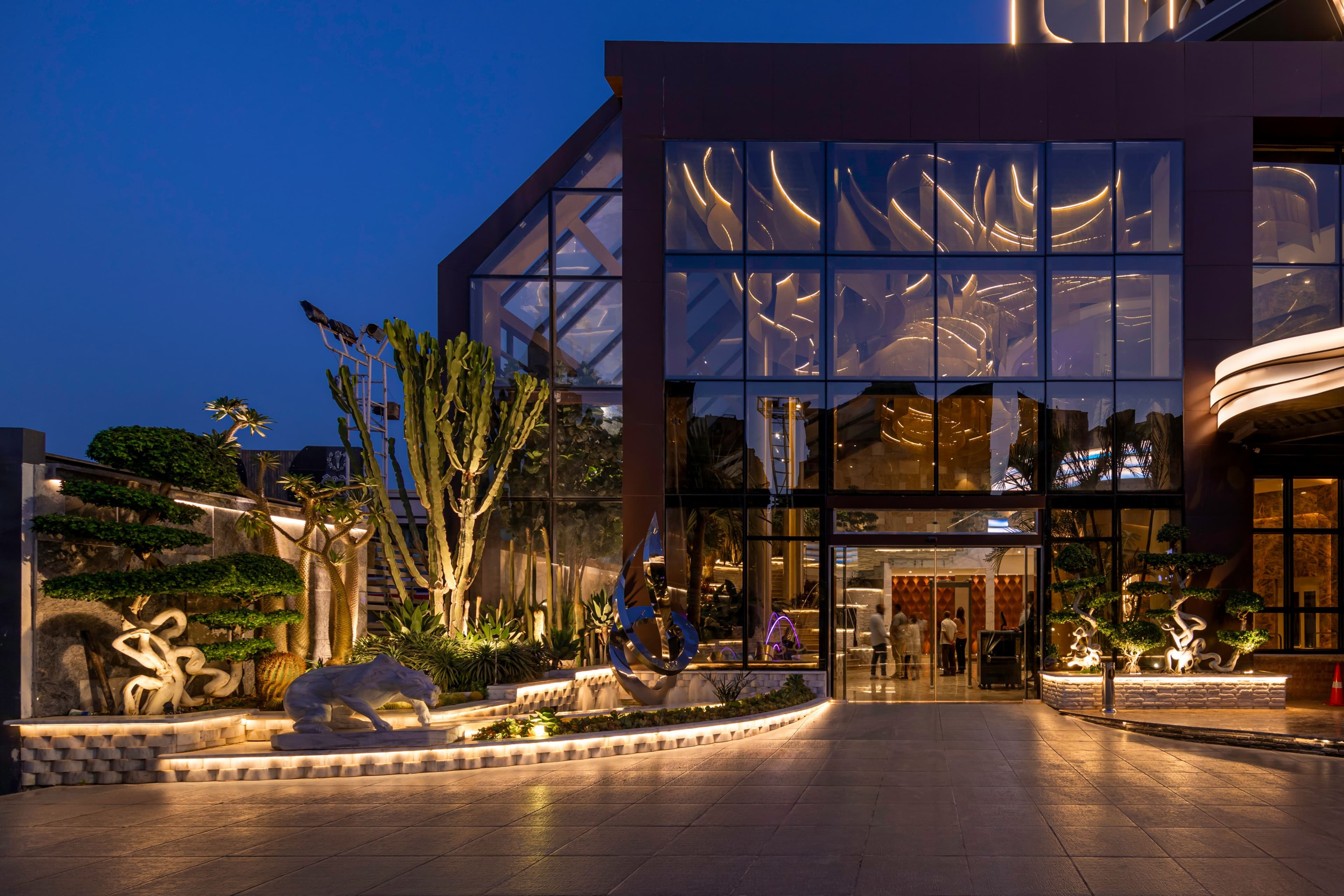 Crowne Plaza Alexandria Mirage - Image 1